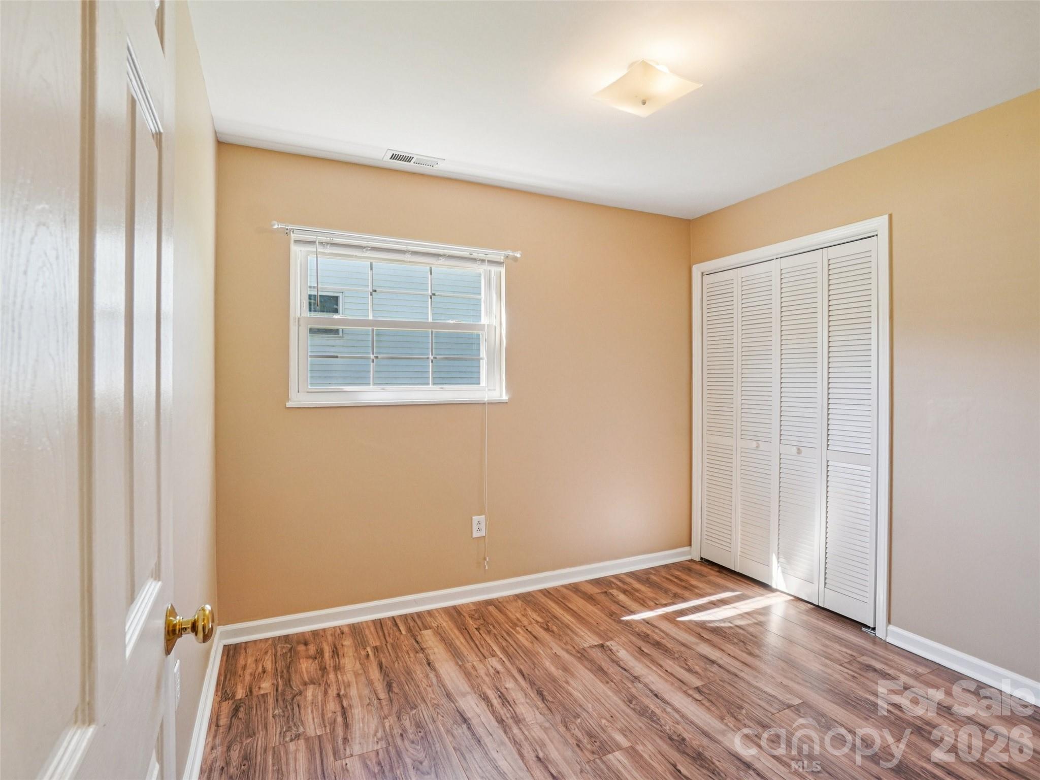 88 Lees Creek Road — Asheville