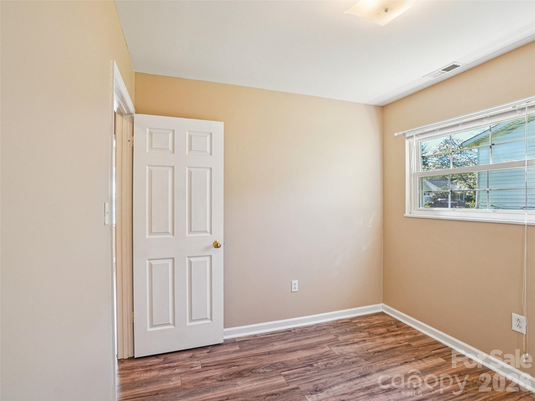 88 Lees Creek Road — Asheville