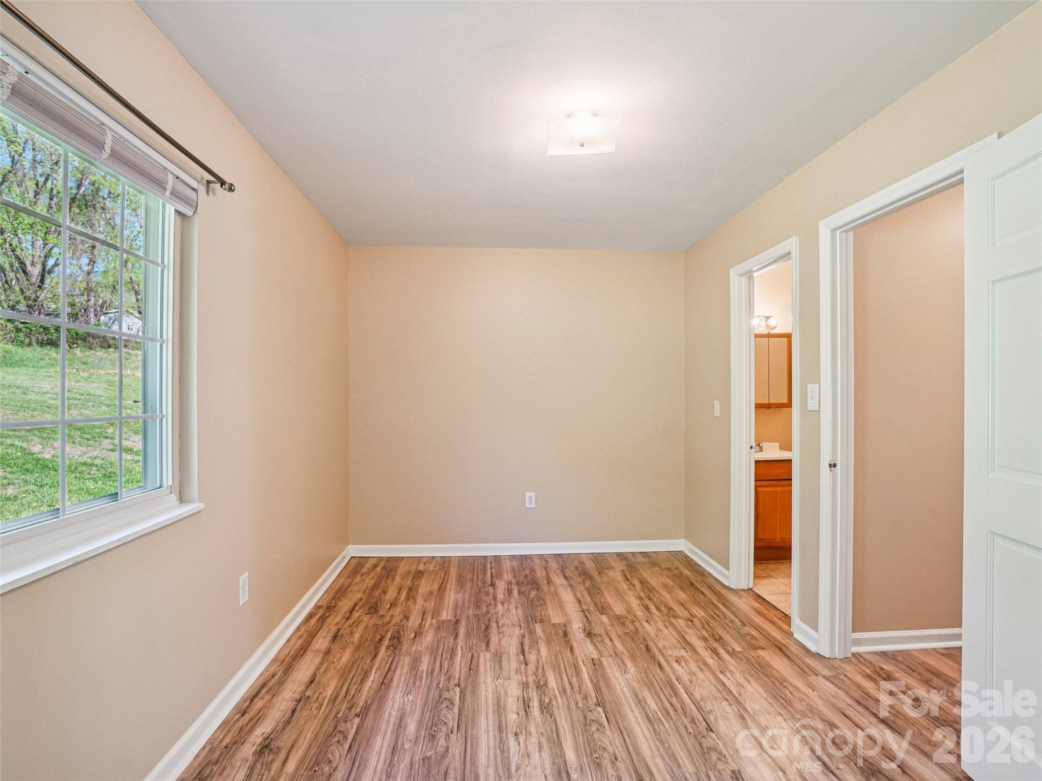 88 Lees Creek Road — Asheville