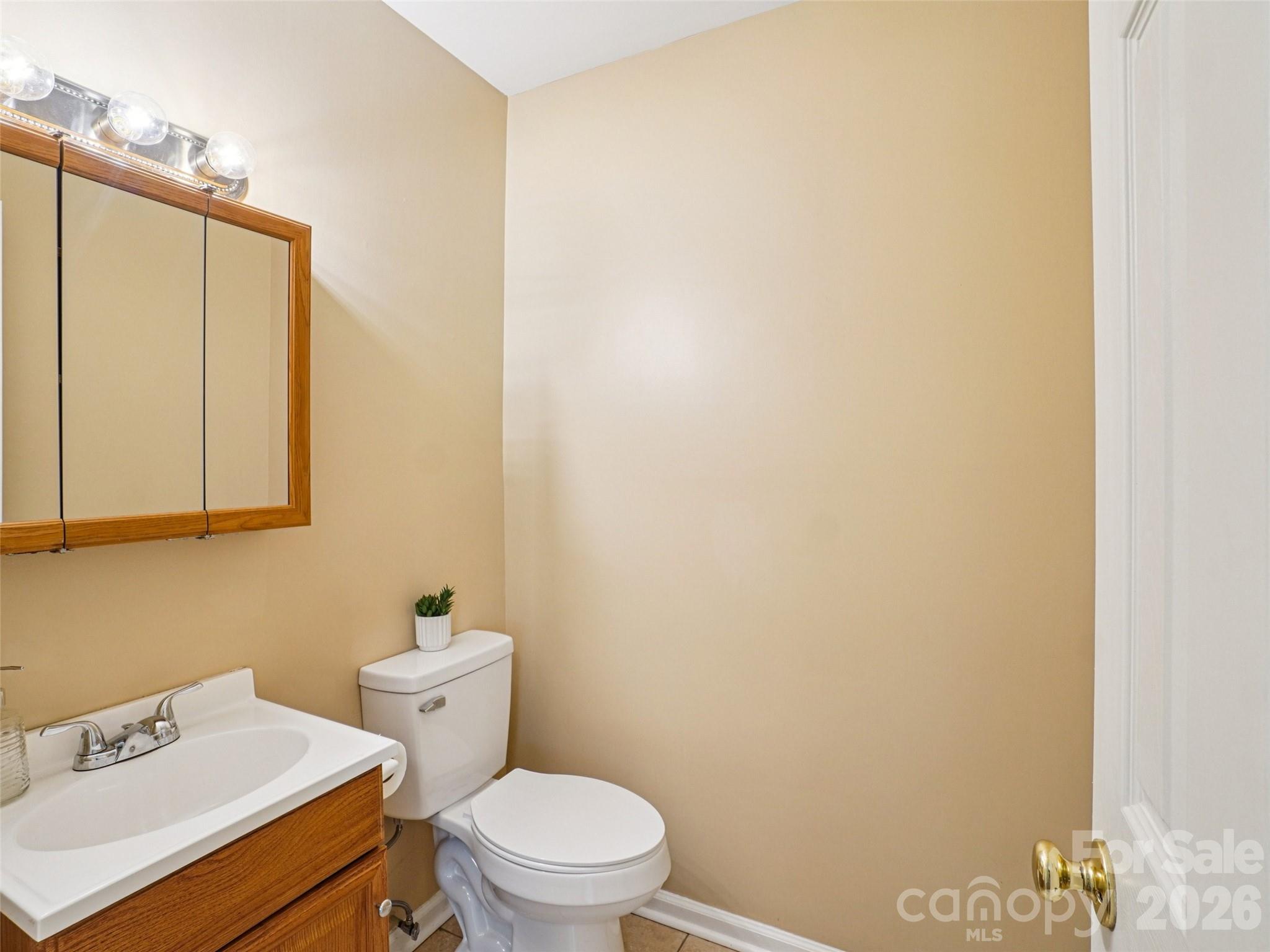 88 Lees Creek Road — Asheville