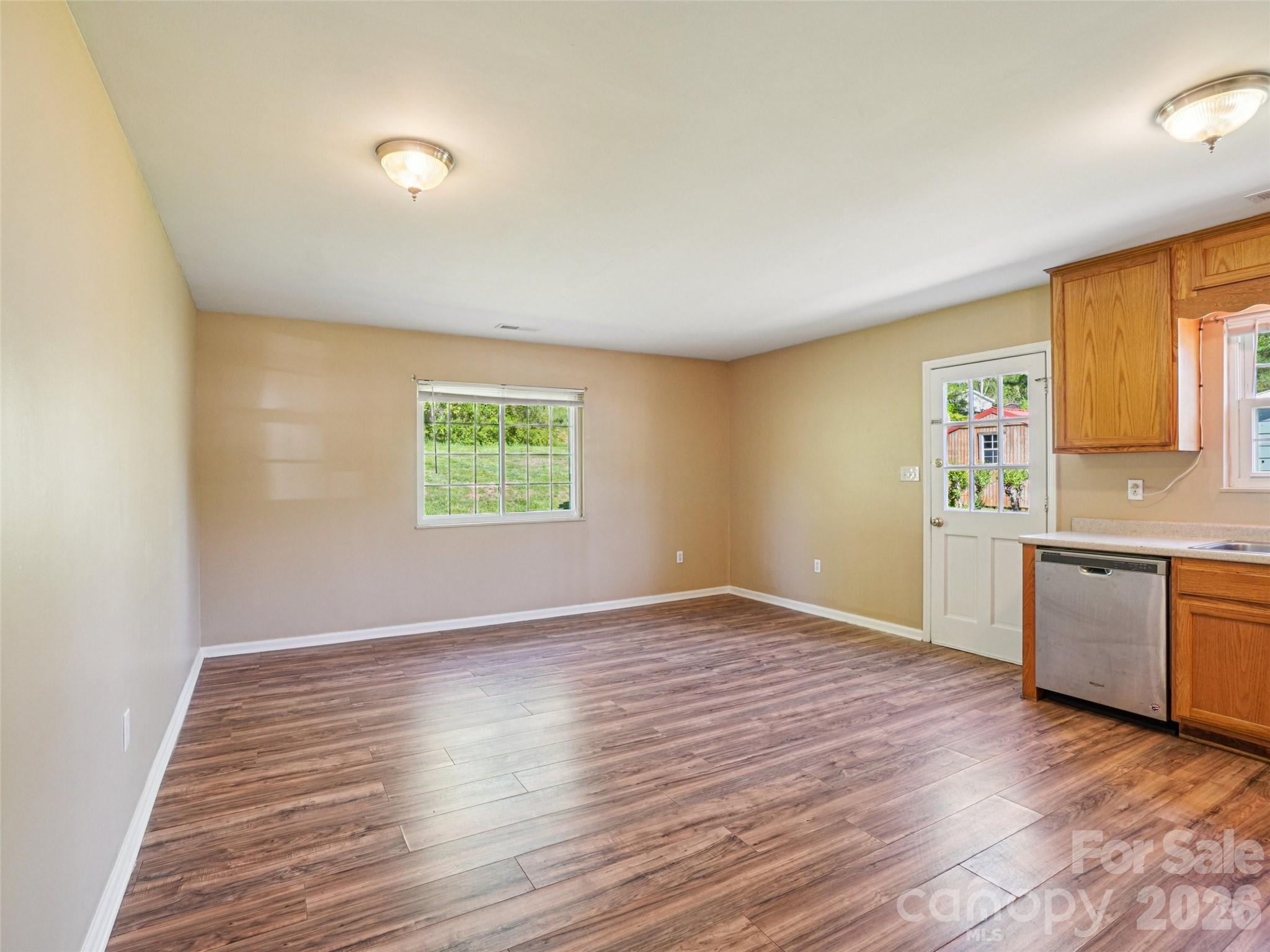 88 Lees Creek Road — Asheville