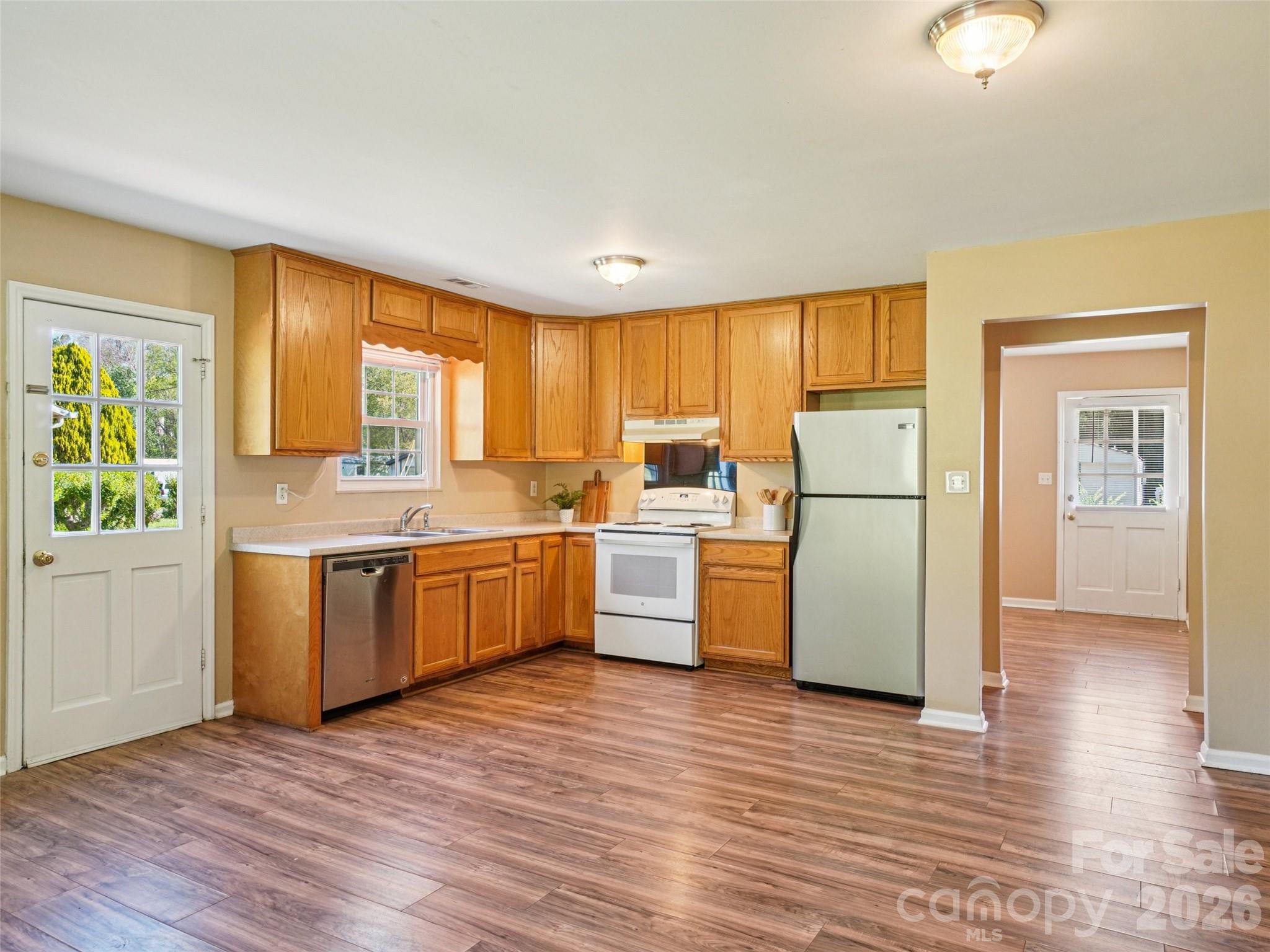 88 Lees Creek Road — Asheville