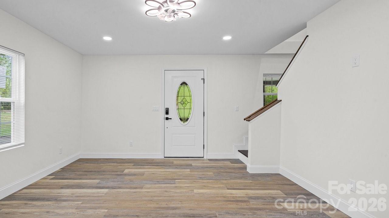 102 W Carolina Avenue — Bessemer City