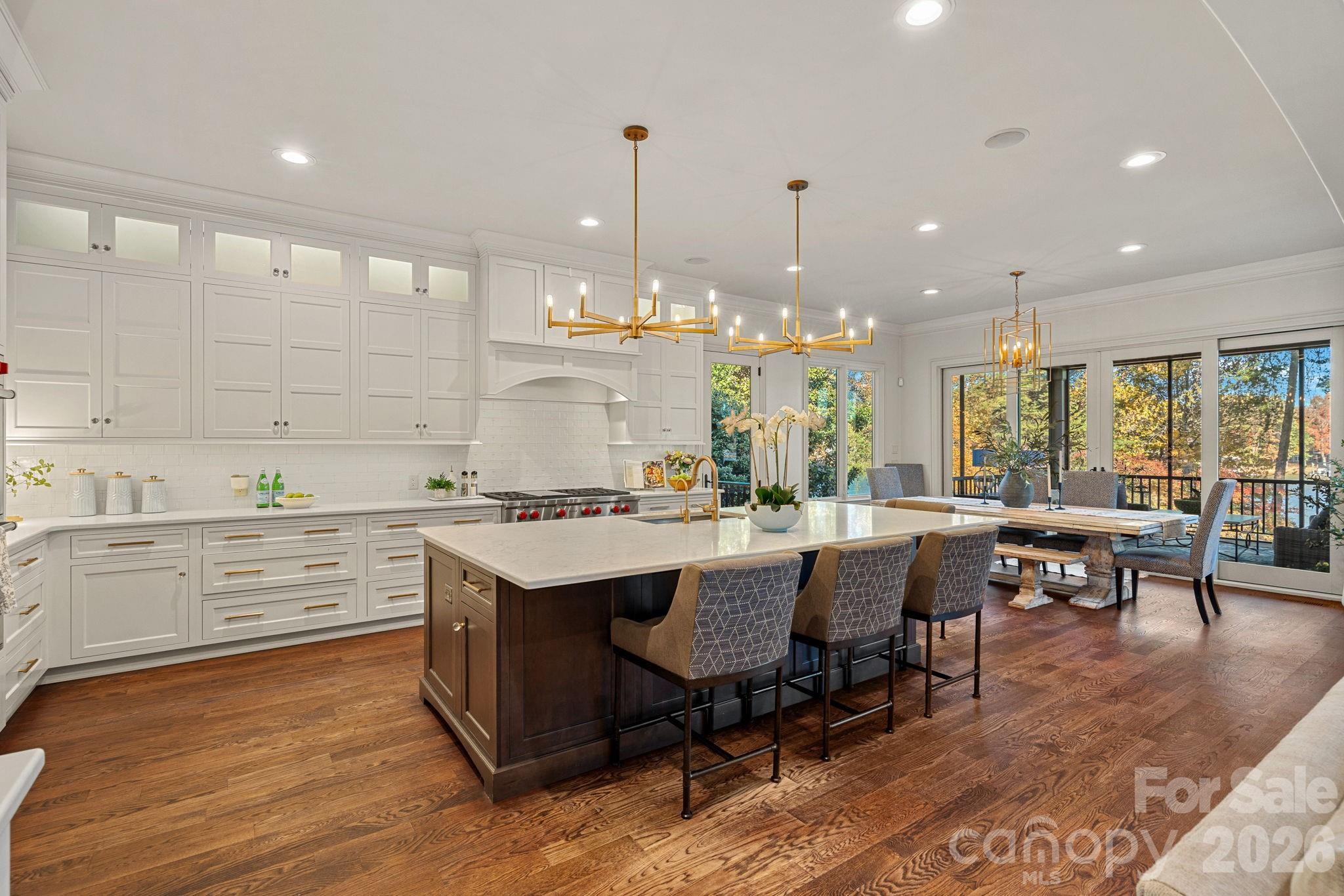 119 S Longfellow Lane — Mooresville