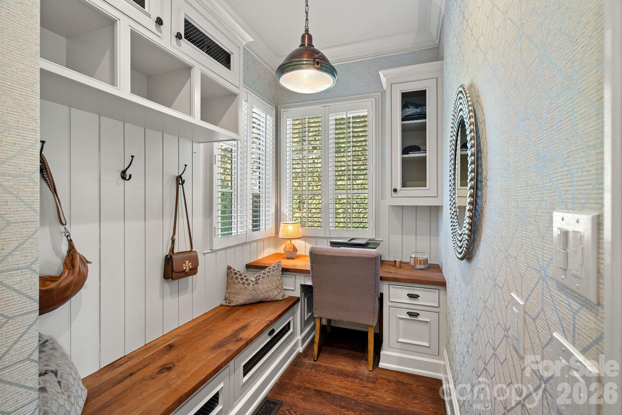 119 S Longfellow Lane — Mooresville