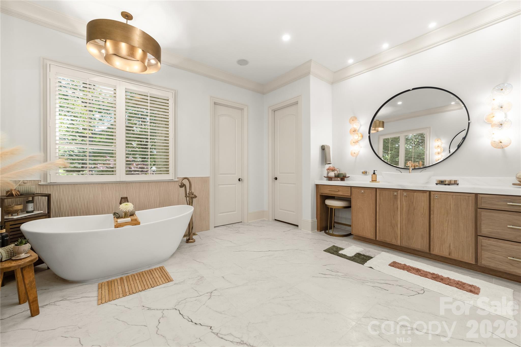 119 S Longfellow Lane — Mooresville