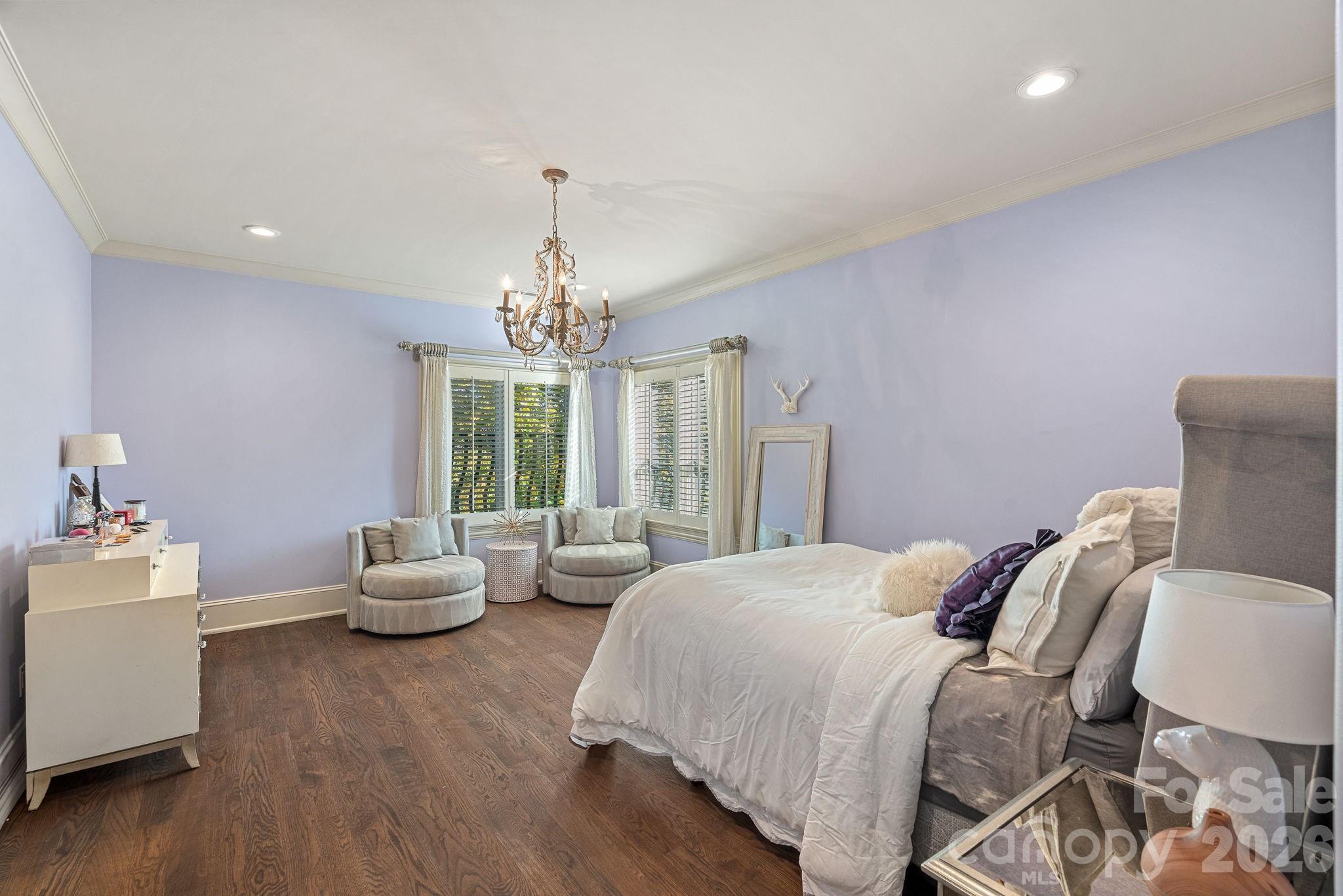 119 S Longfellow Lane — Mooresville