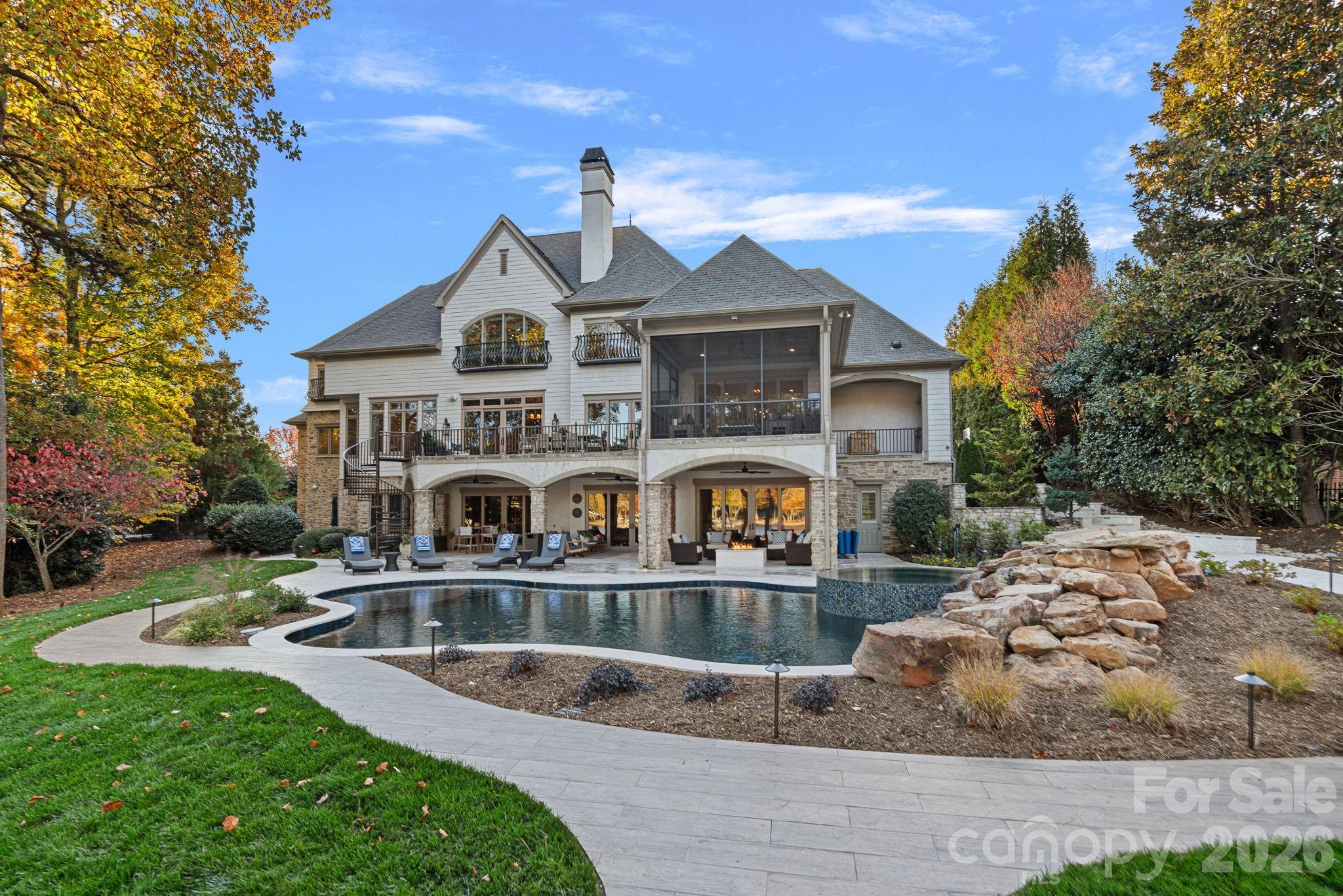 119 S Longfellow Lane — Mooresville