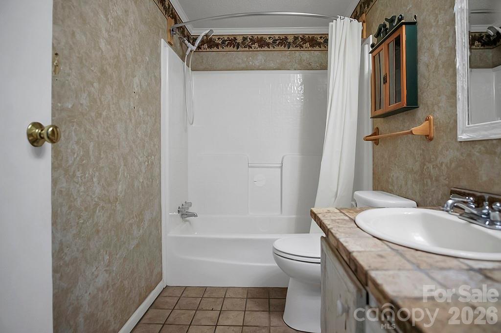 620 Anthony Grove Road — Crouse