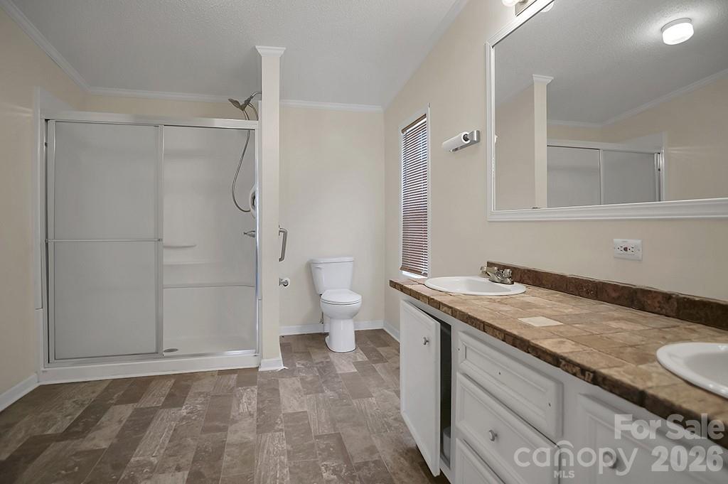 620 Anthony Grove Road — Crouse