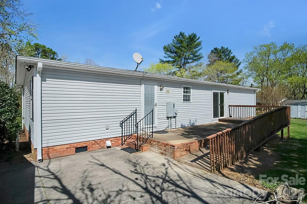 620 Anthony Grove Road — Crouse
