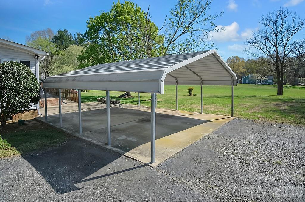 620 Anthony Grove Road — Crouse