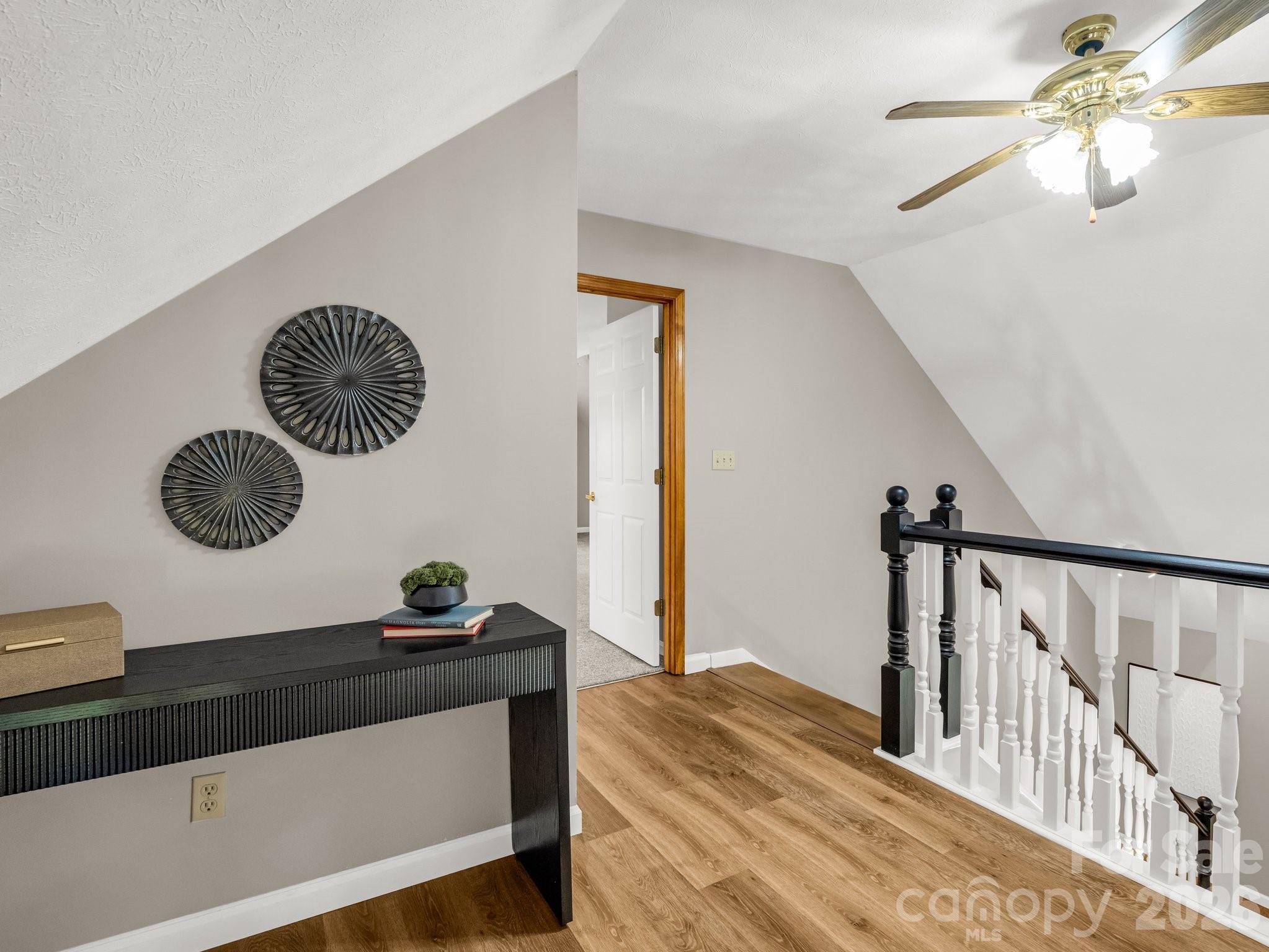 2304 Mountain Page Road — Saluda