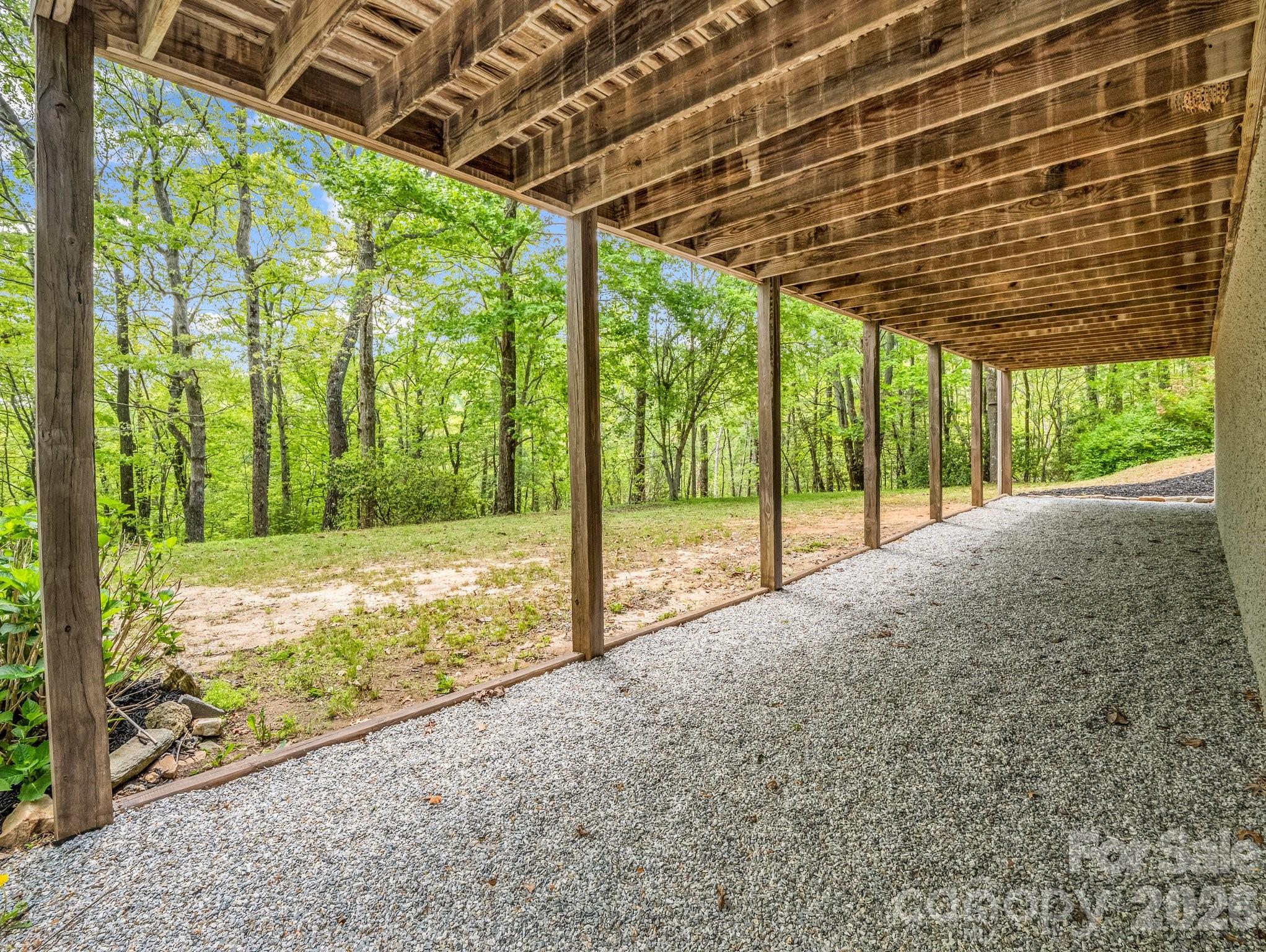 2304 Mountain Page Road — Saluda