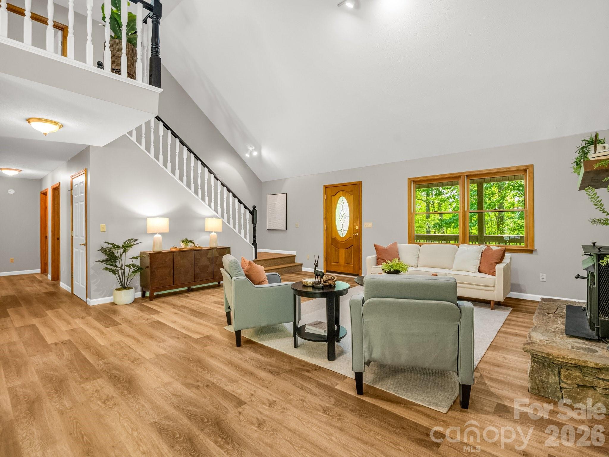 2304 Mountain Page Road — Saluda