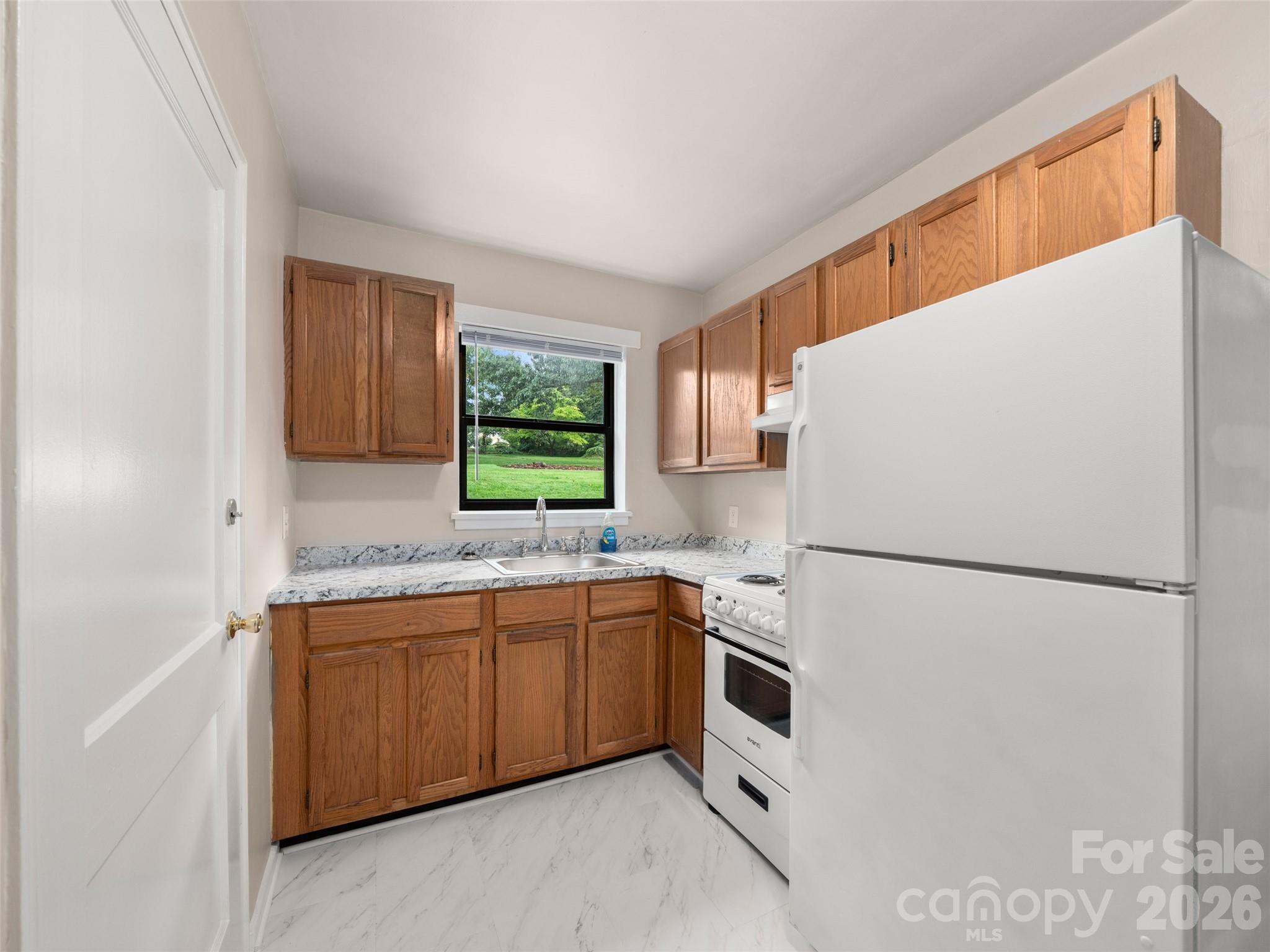 8 Units - 615 Biltmore Avenue — Asheville