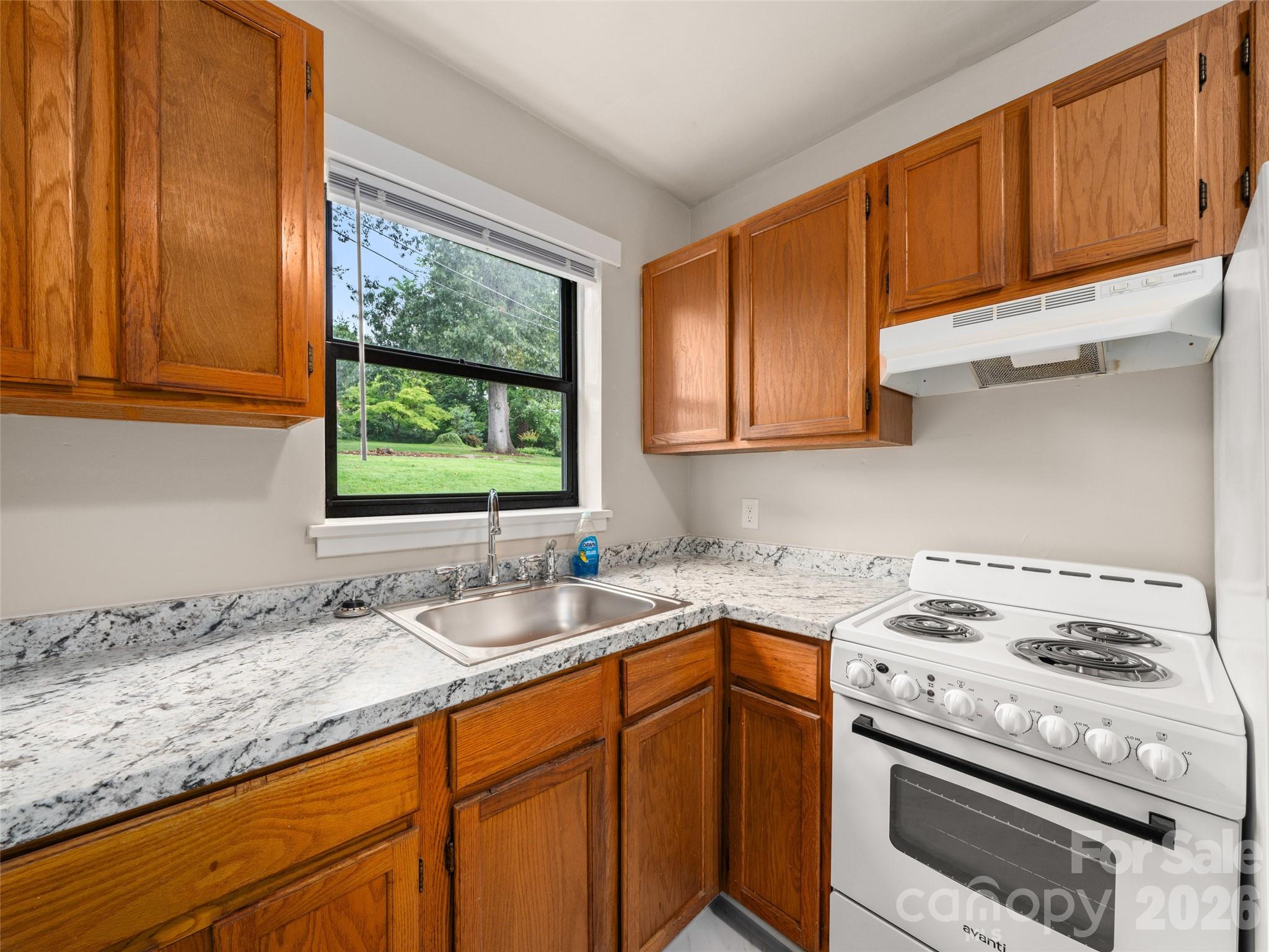 8 Units - 615 Biltmore Avenue — Asheville