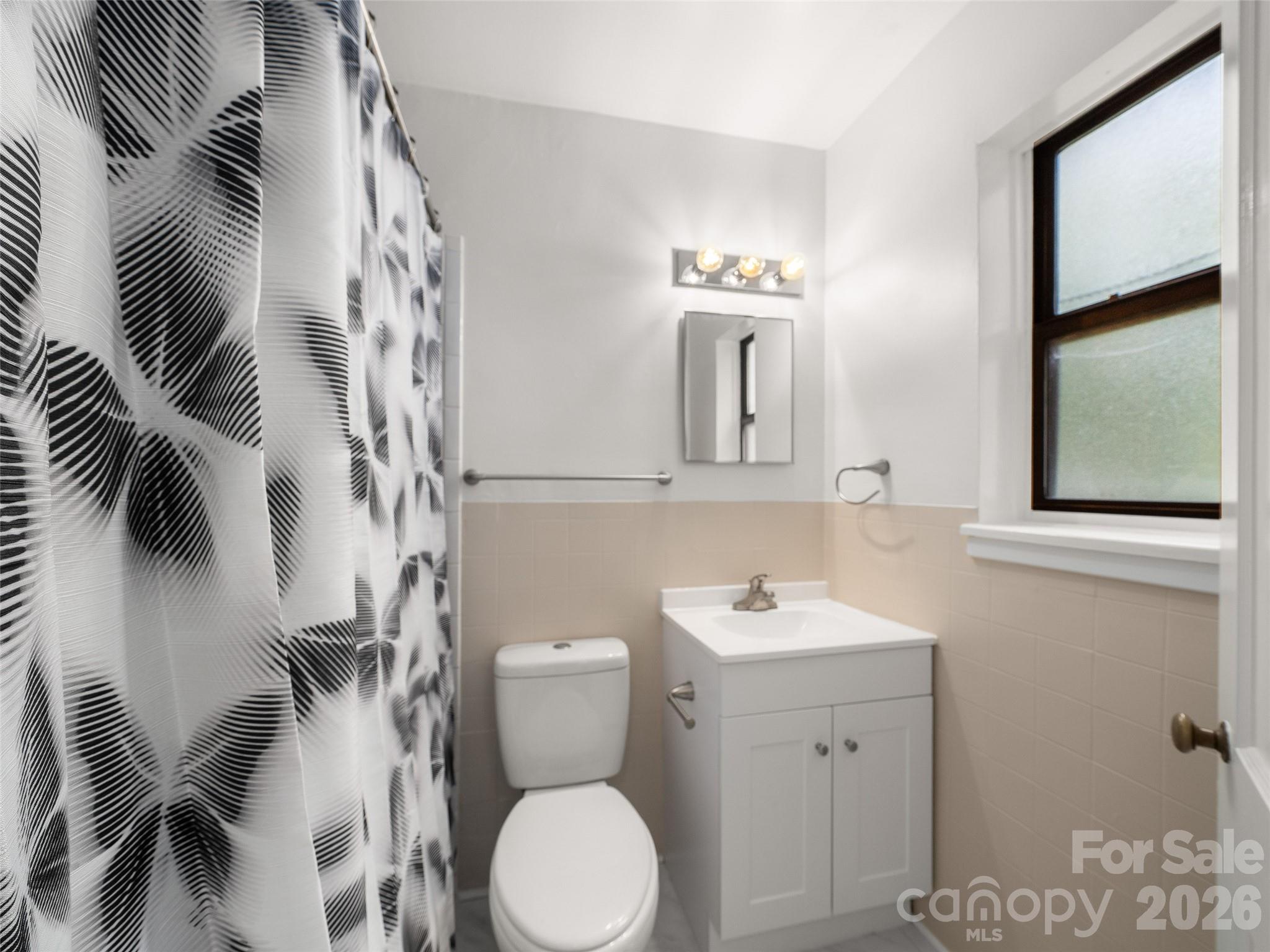 8 Units - 615 Biltmore Avenue — Asheville