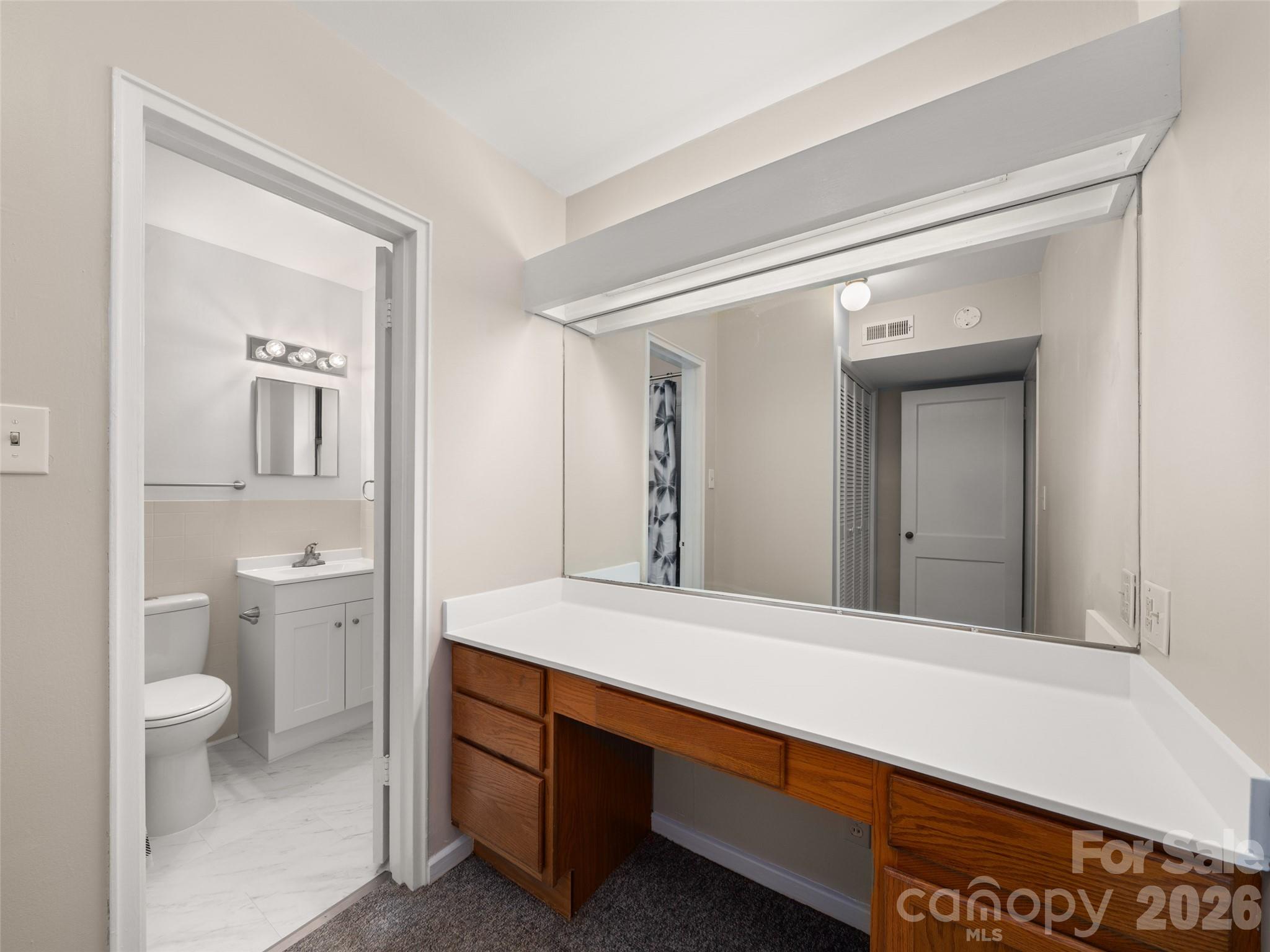 8 Units - 615 Biltmore Avenue — Asheville