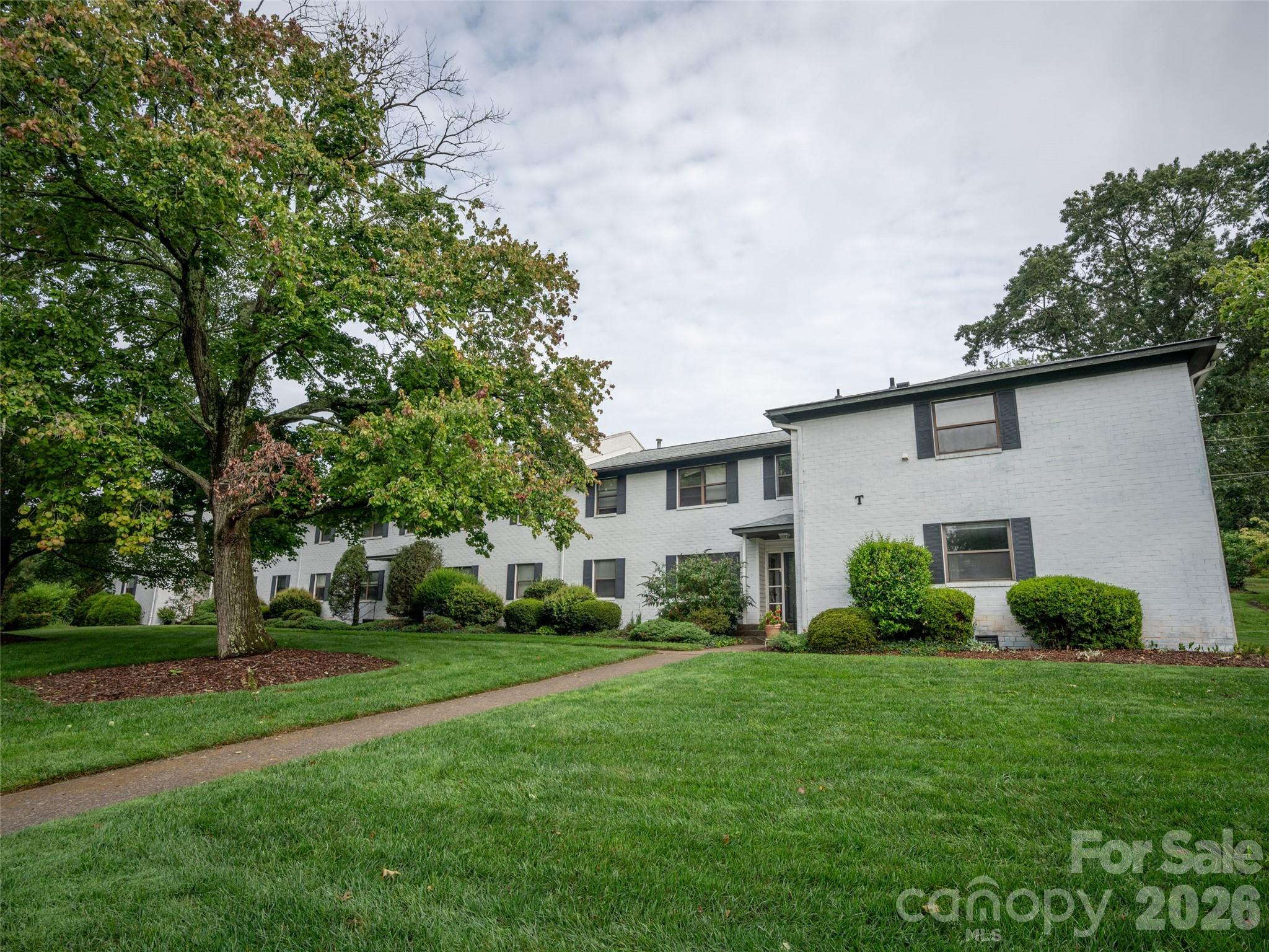 8 Units - 615 Biltmore Avenue — Asheville
