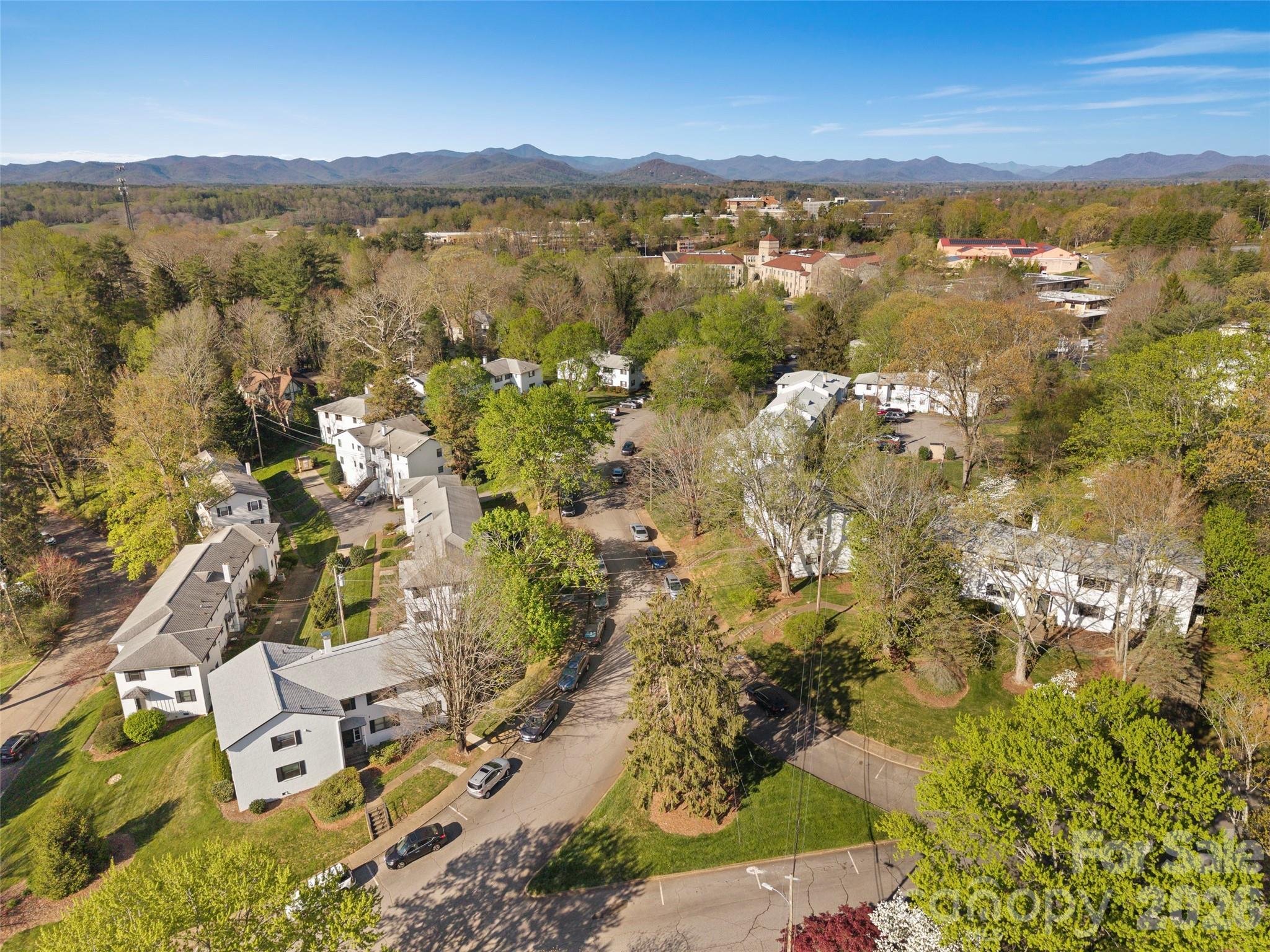8 Units - 615 Biltmore Avenue — Asheville