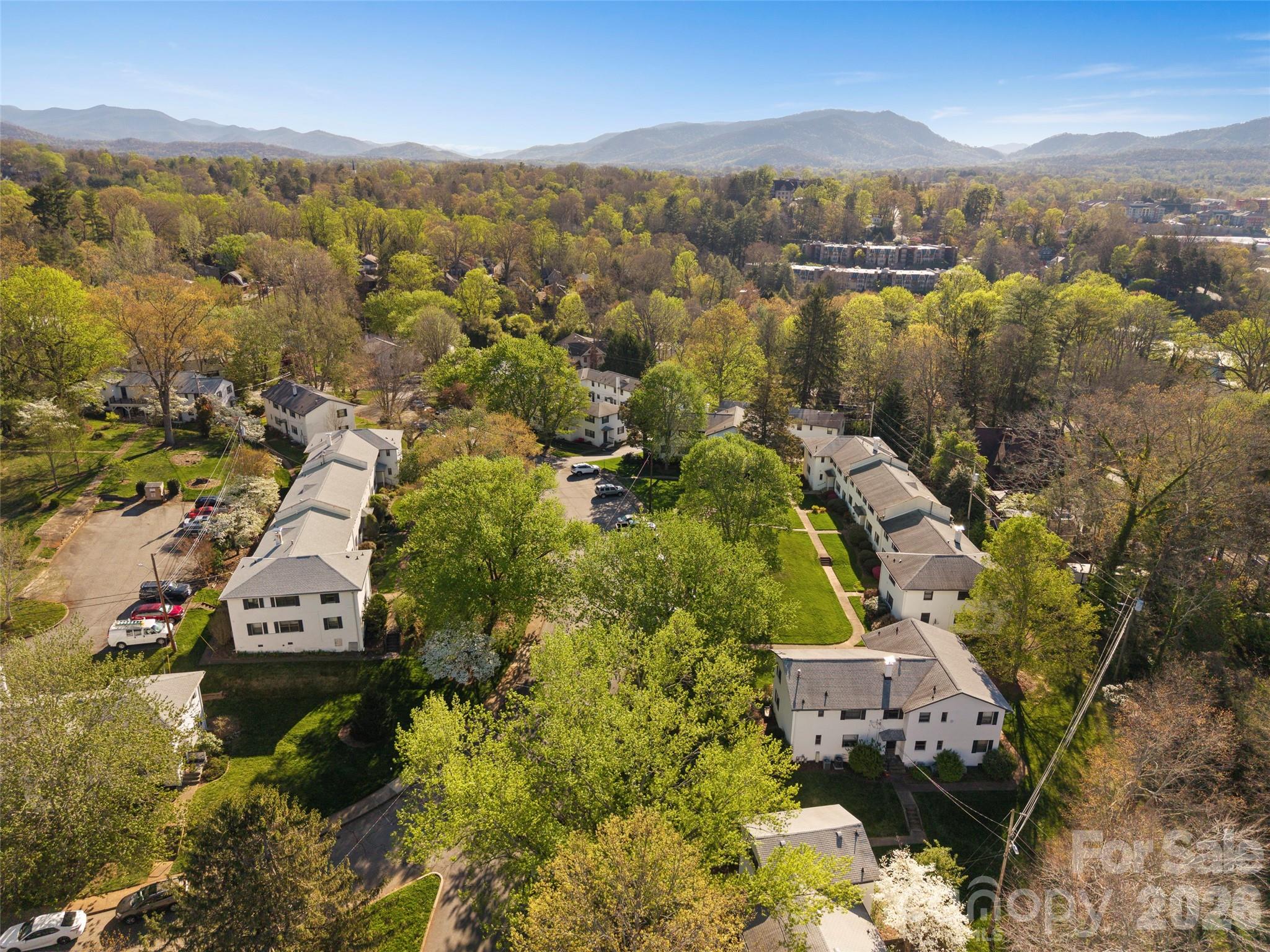 8 Units - 615 Biltmore Avenue — Asheville