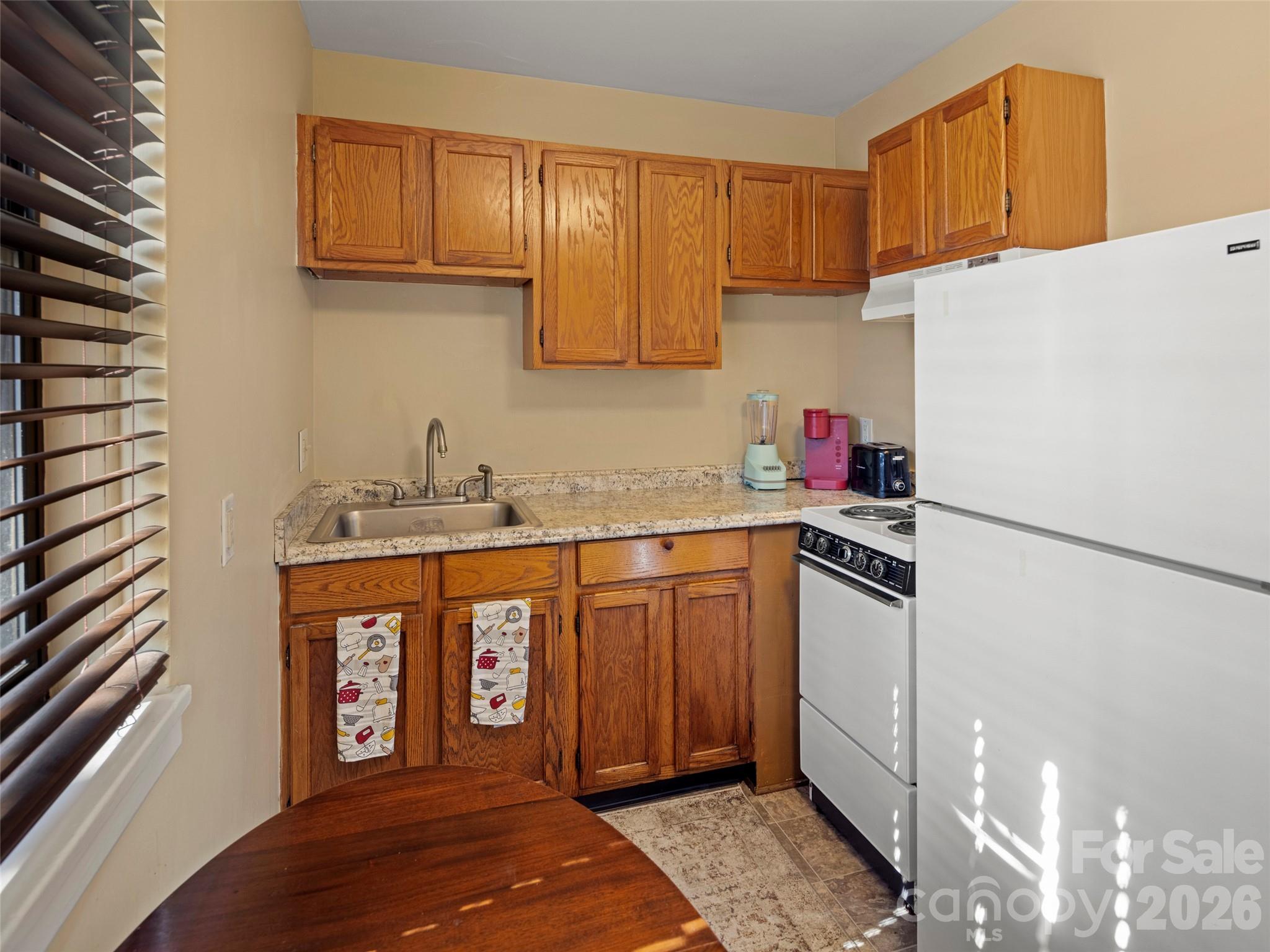 8 Units - 615 Biltmore Avenue — Asheville