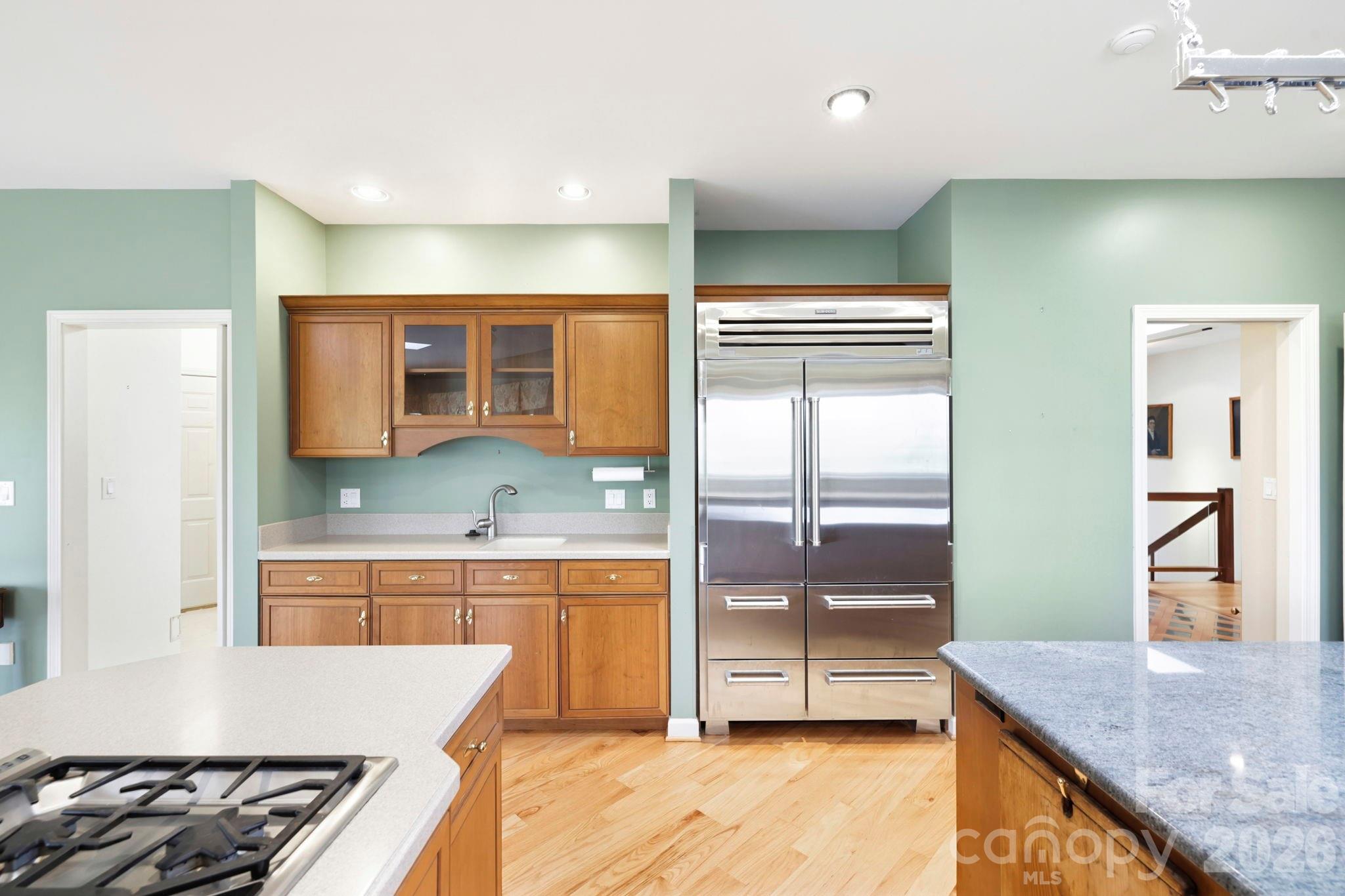100 Elmridge Drive — Flat Rock