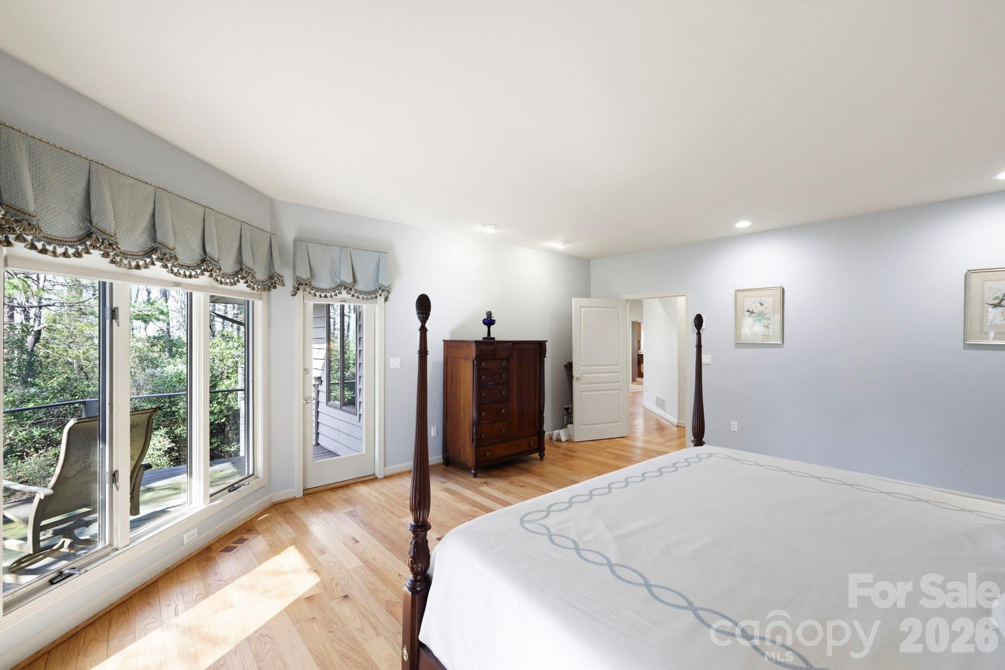 100 Elmridge Drive — Flat Rock