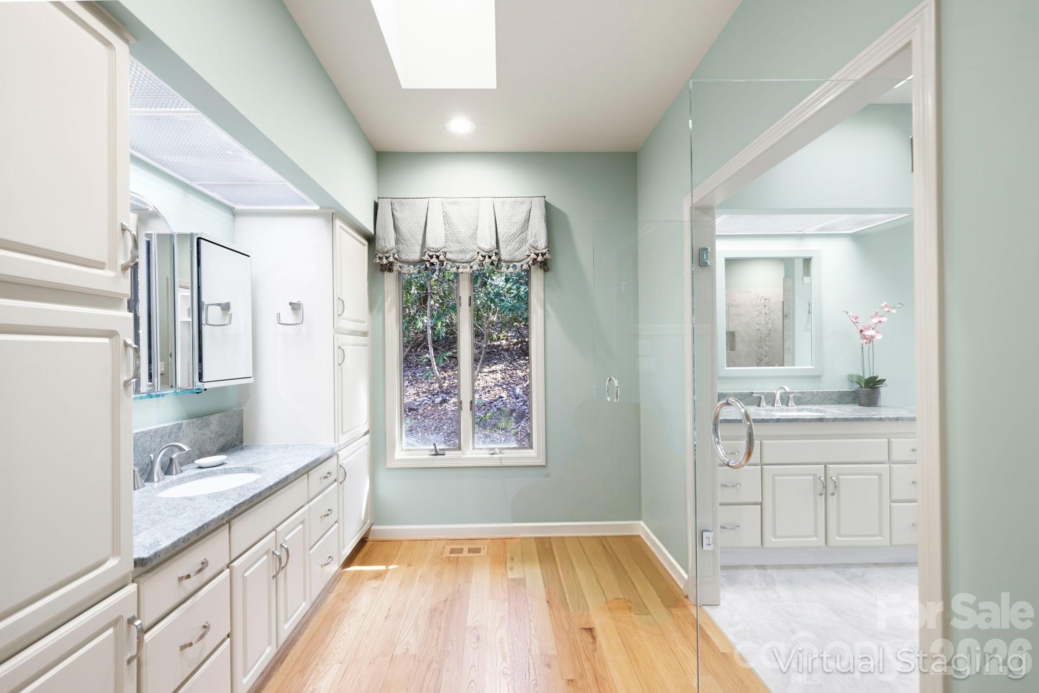 100 Elmridge Drive — Flat Rock