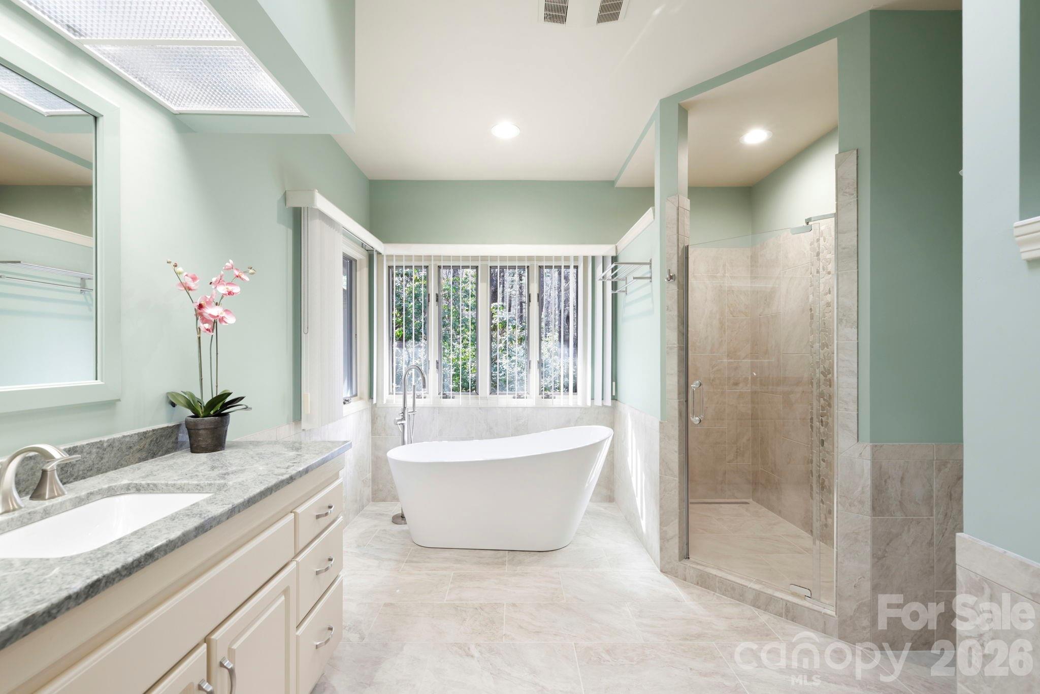 100 Elmridge Drive — Flat Rock