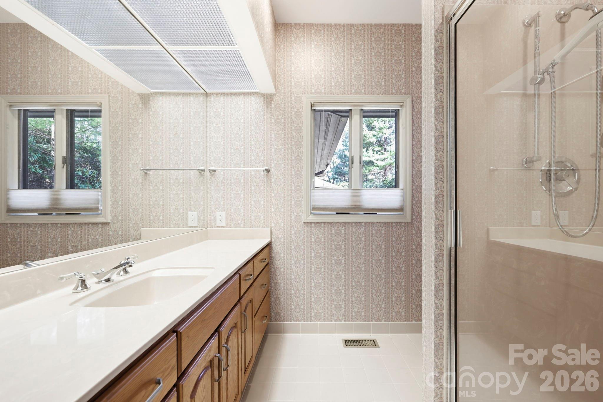 100 Elmridge Drive — Flat Rock