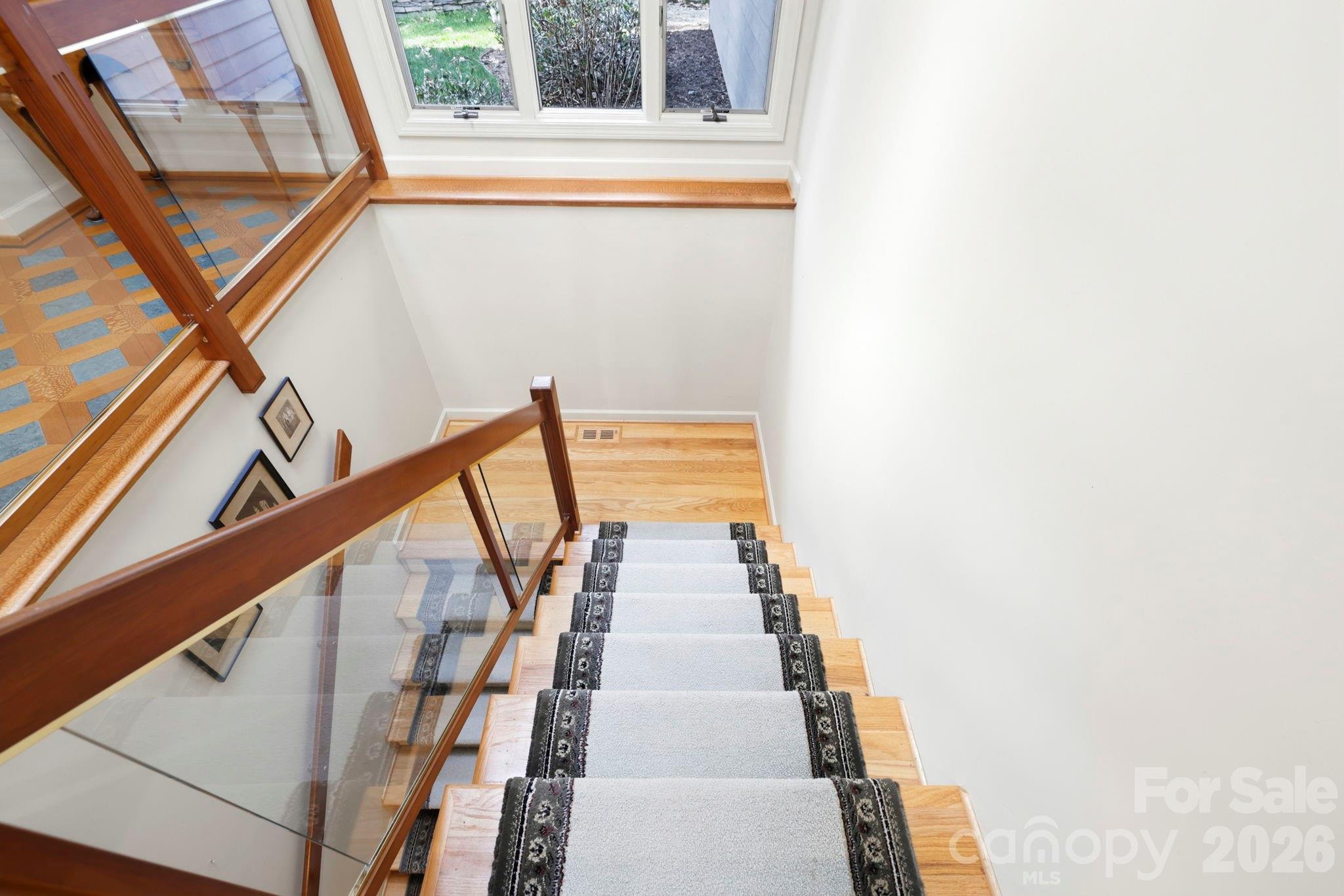100 Elmridge Drive — Flat Rock
