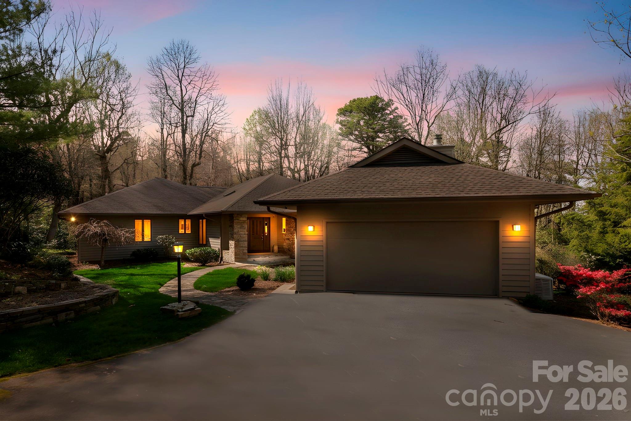 100 Elmridge Drive — Flat Rock