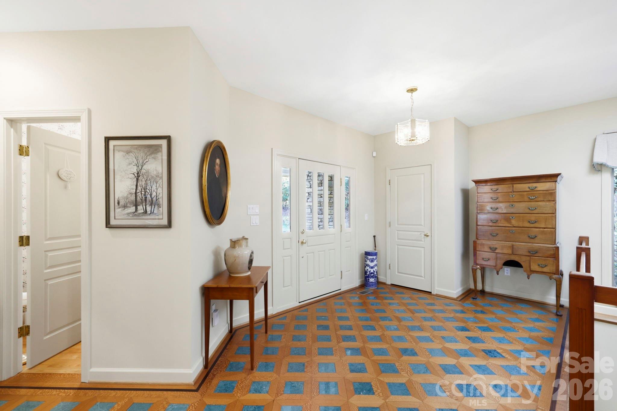 100 Elmridge Drive — Flat Rock