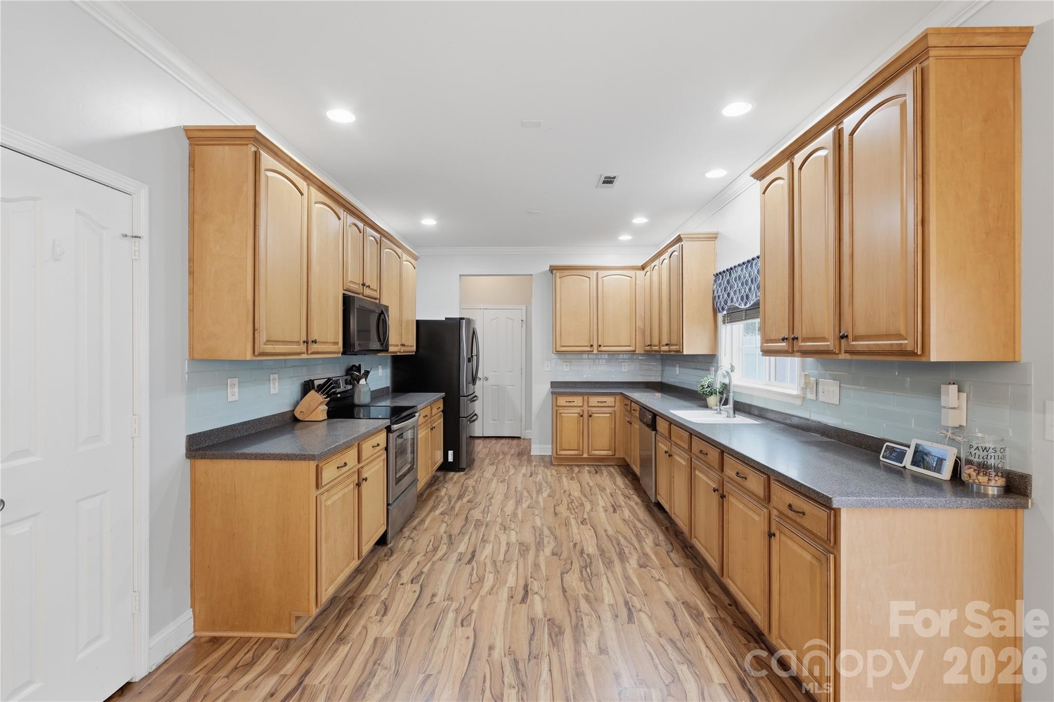 122 Colville Road — Mooresville