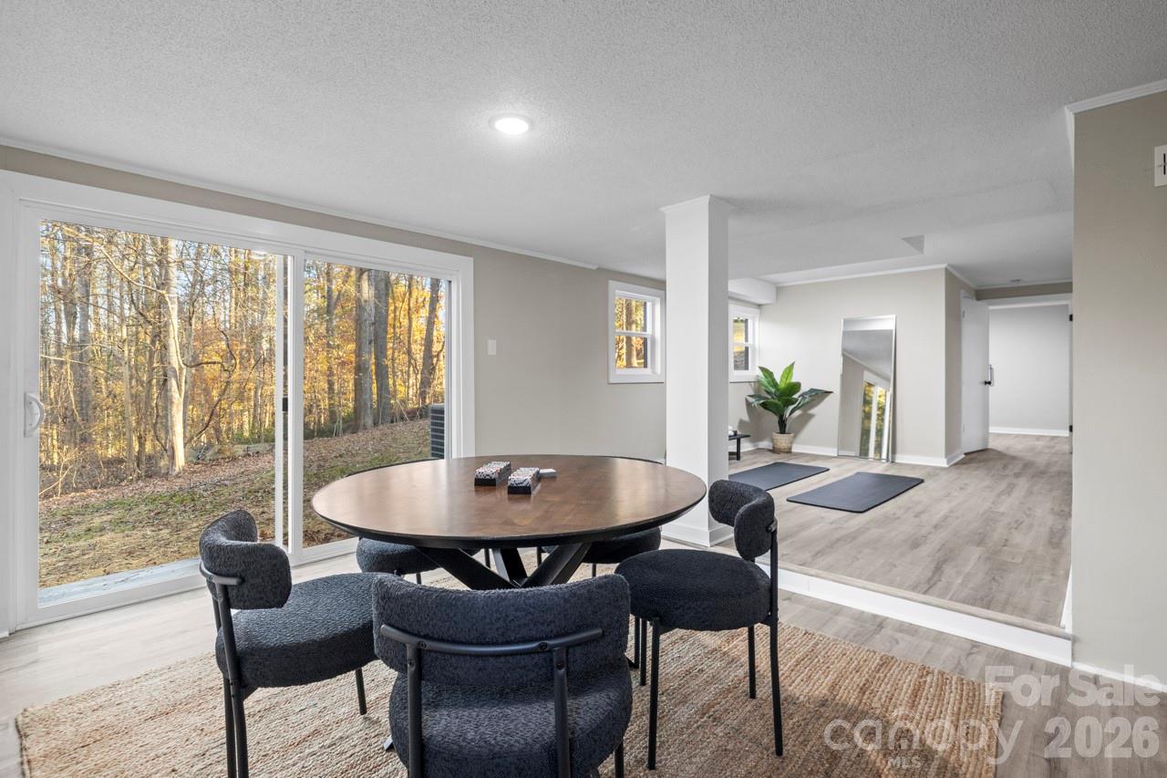 335 Eastcliff Drive SE — Concord