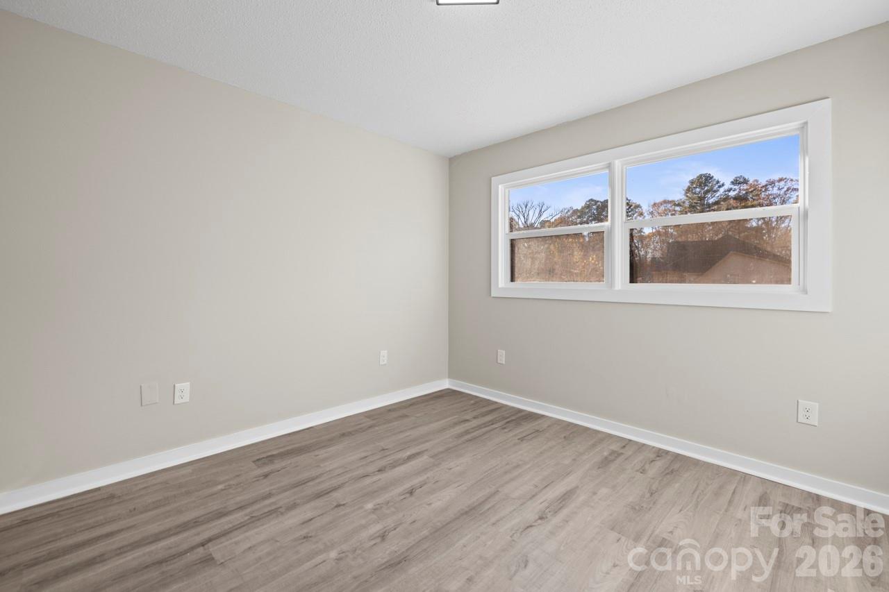 335 Eastcliff Drive SE — Concord