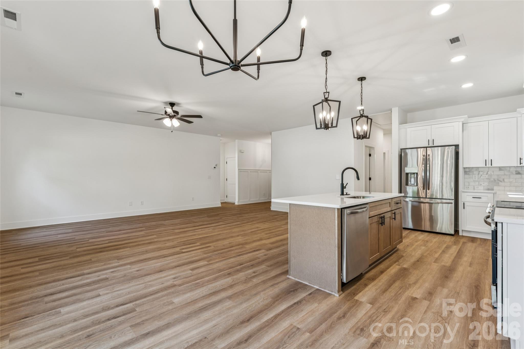 321 Henderson Circle — Harrisburg