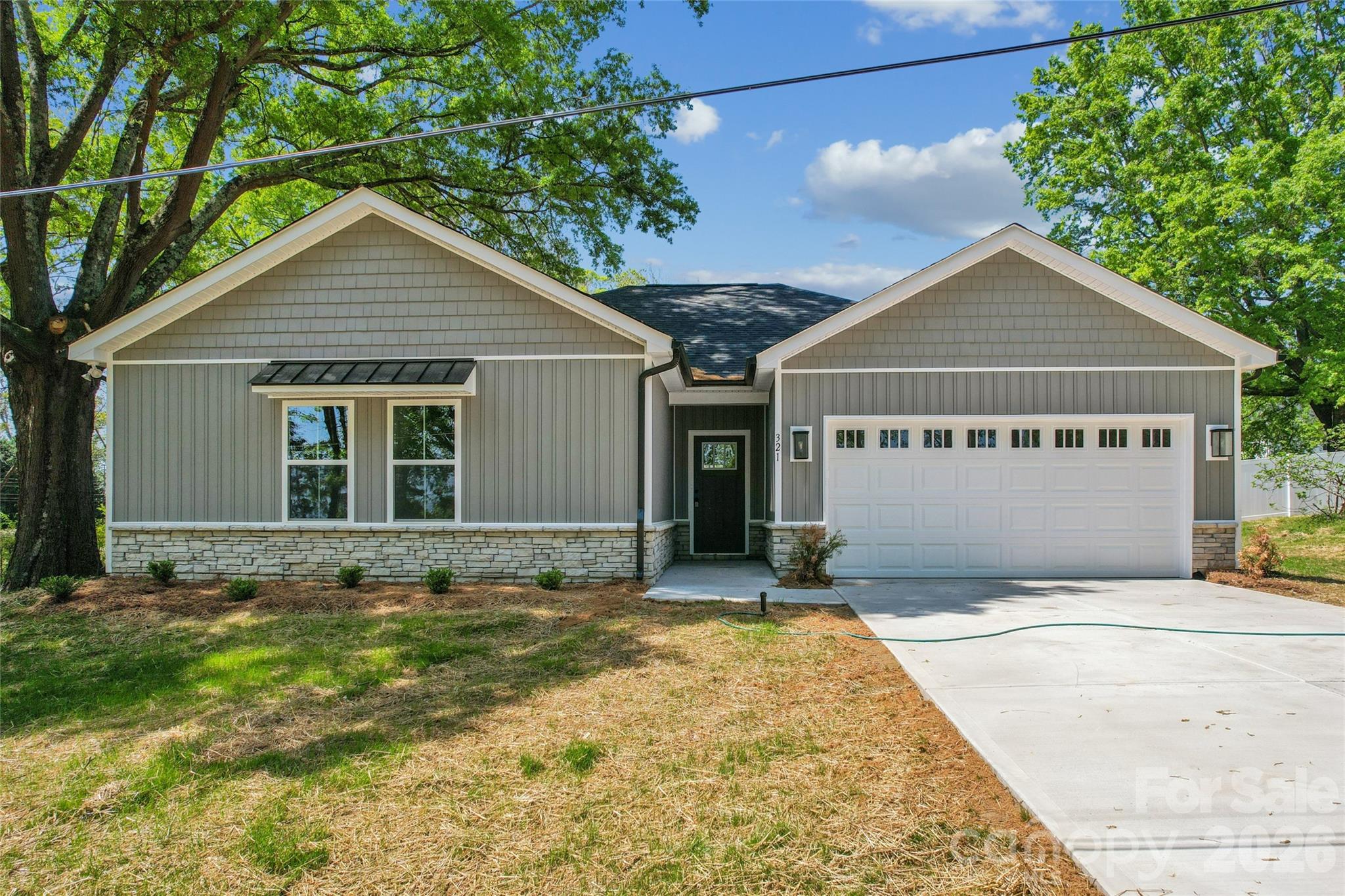 321 Henderson Circle — Harrisburg