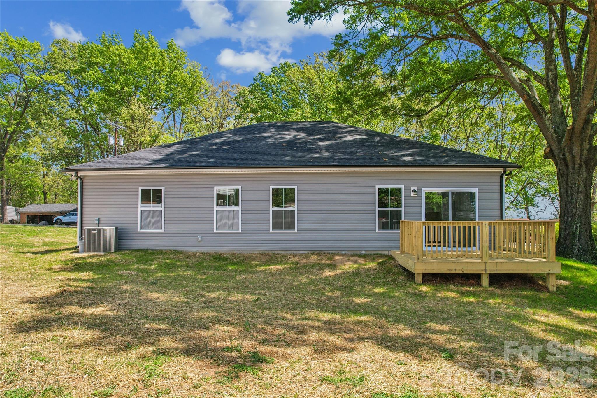 321 Henderson Circle — Harrisburg