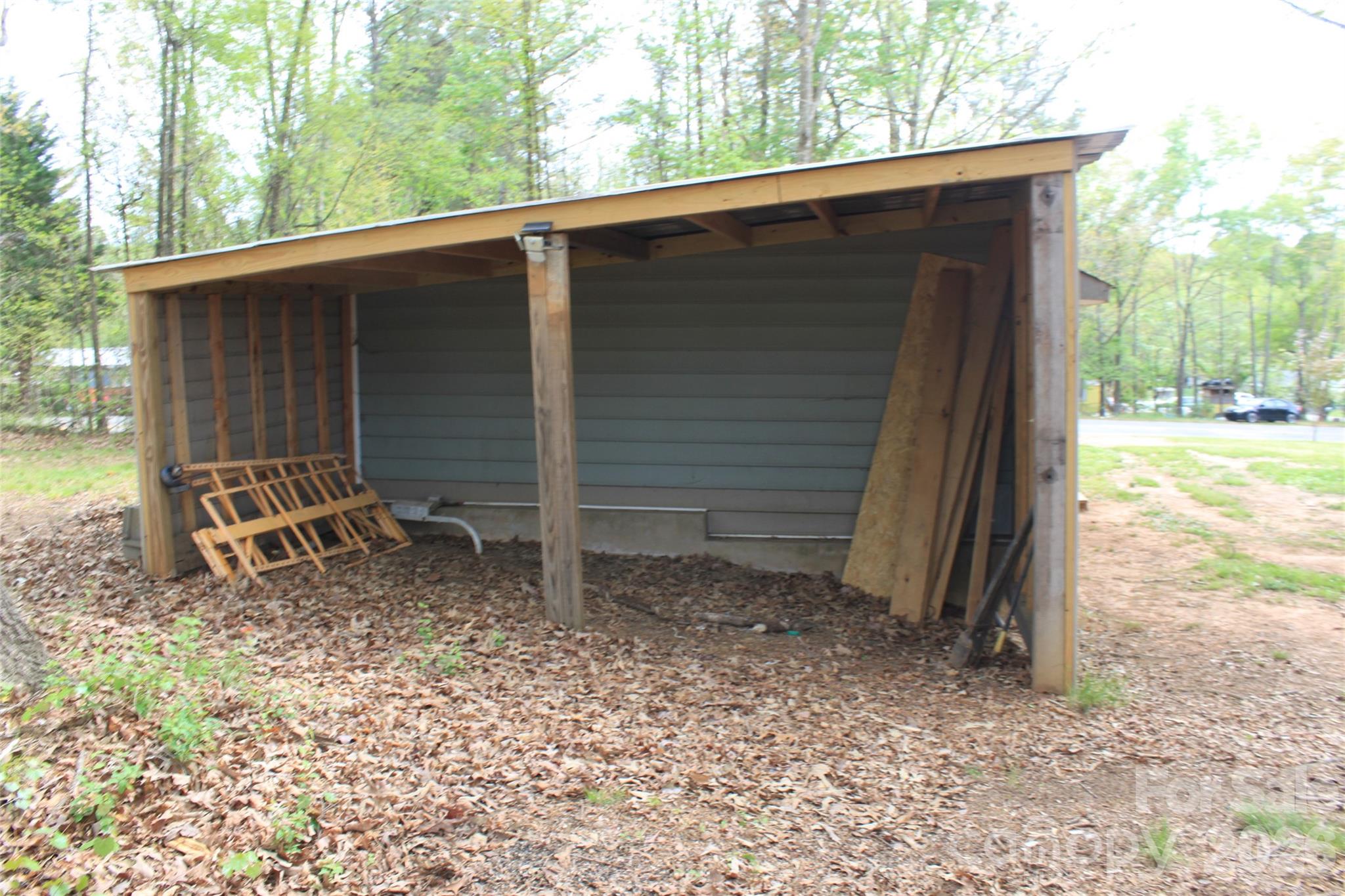 708 Goodes Creek Church Road — Mooresboro