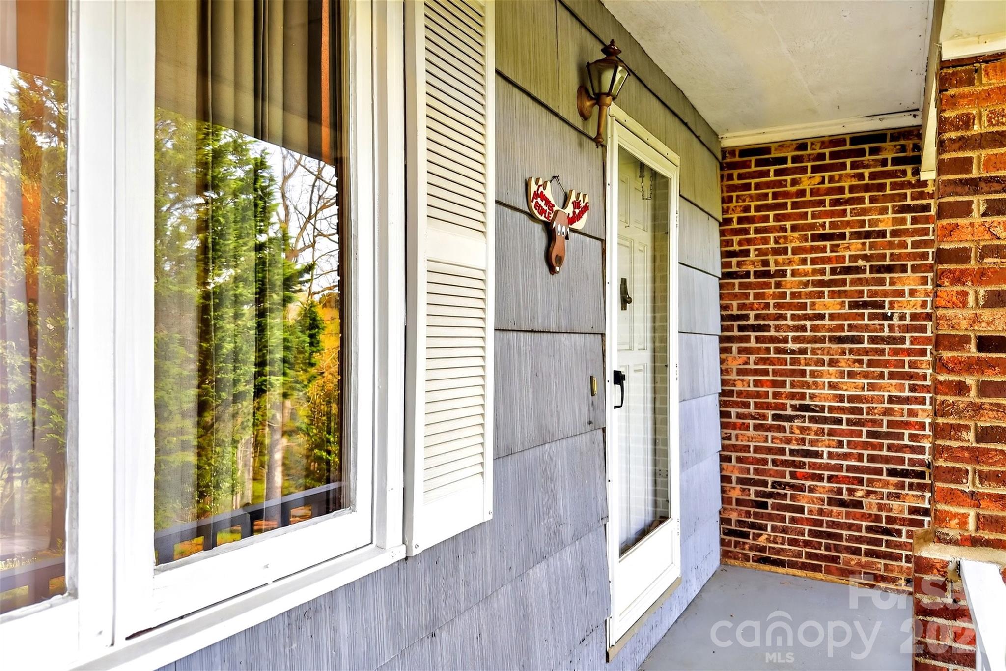82 Landis Road — Marion
