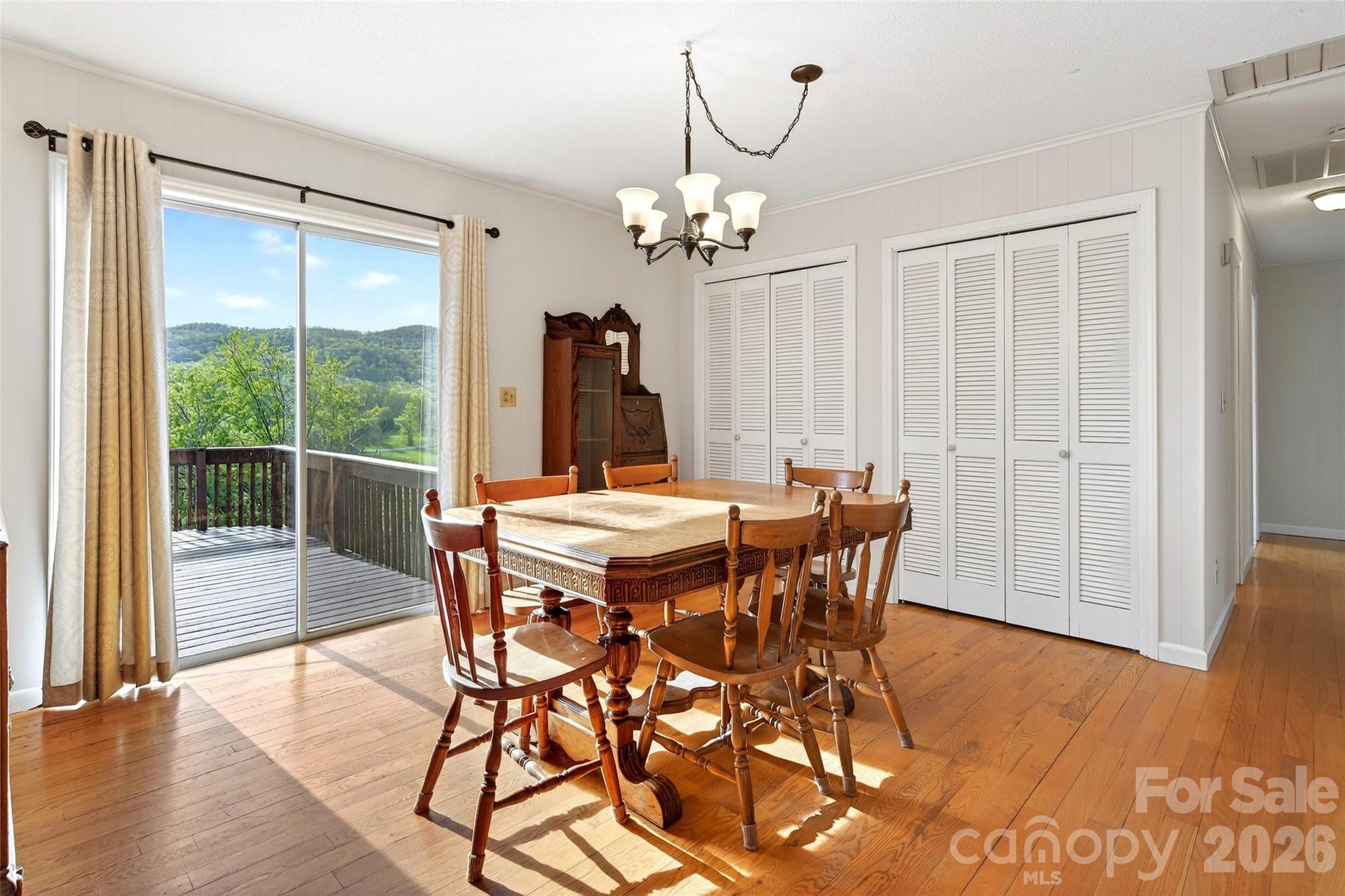 82 Landis Road — Marion