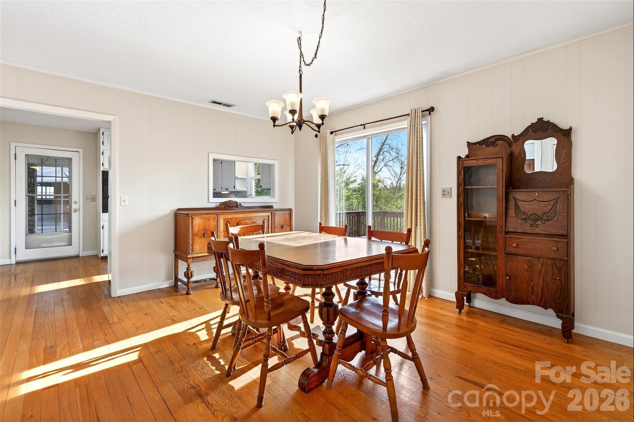 82 Landis Road — Marion
