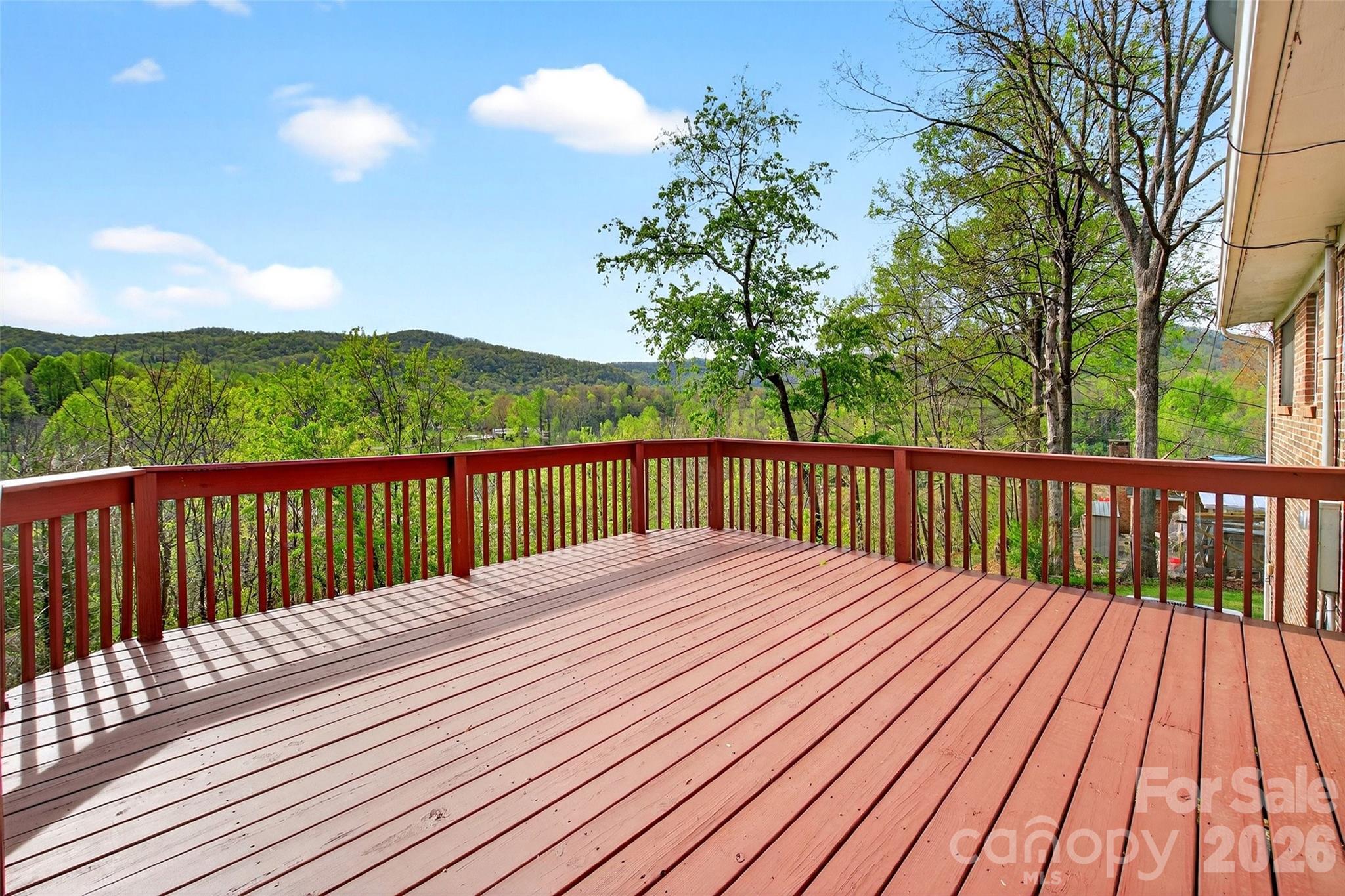 82 Landis Road — Marion