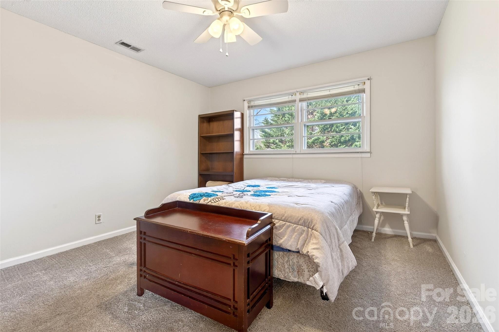 82 Landis Road — Marion