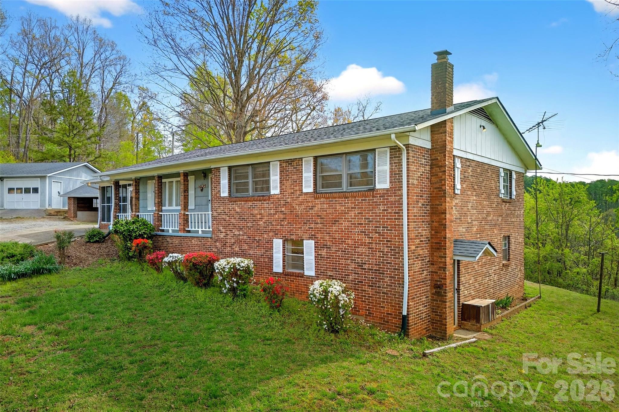 82 Landis Road — Marion