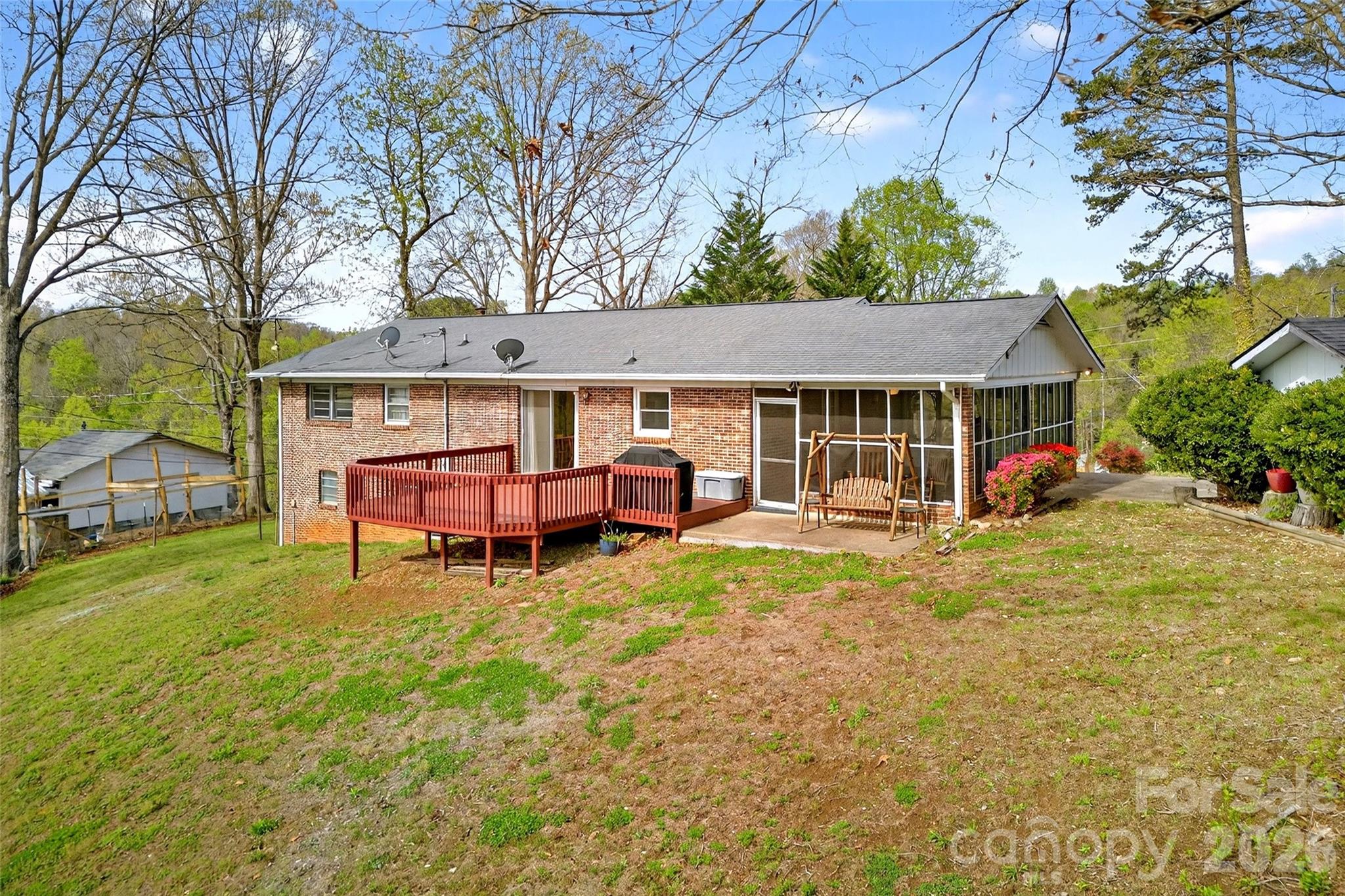 82 Landis Road — Marion