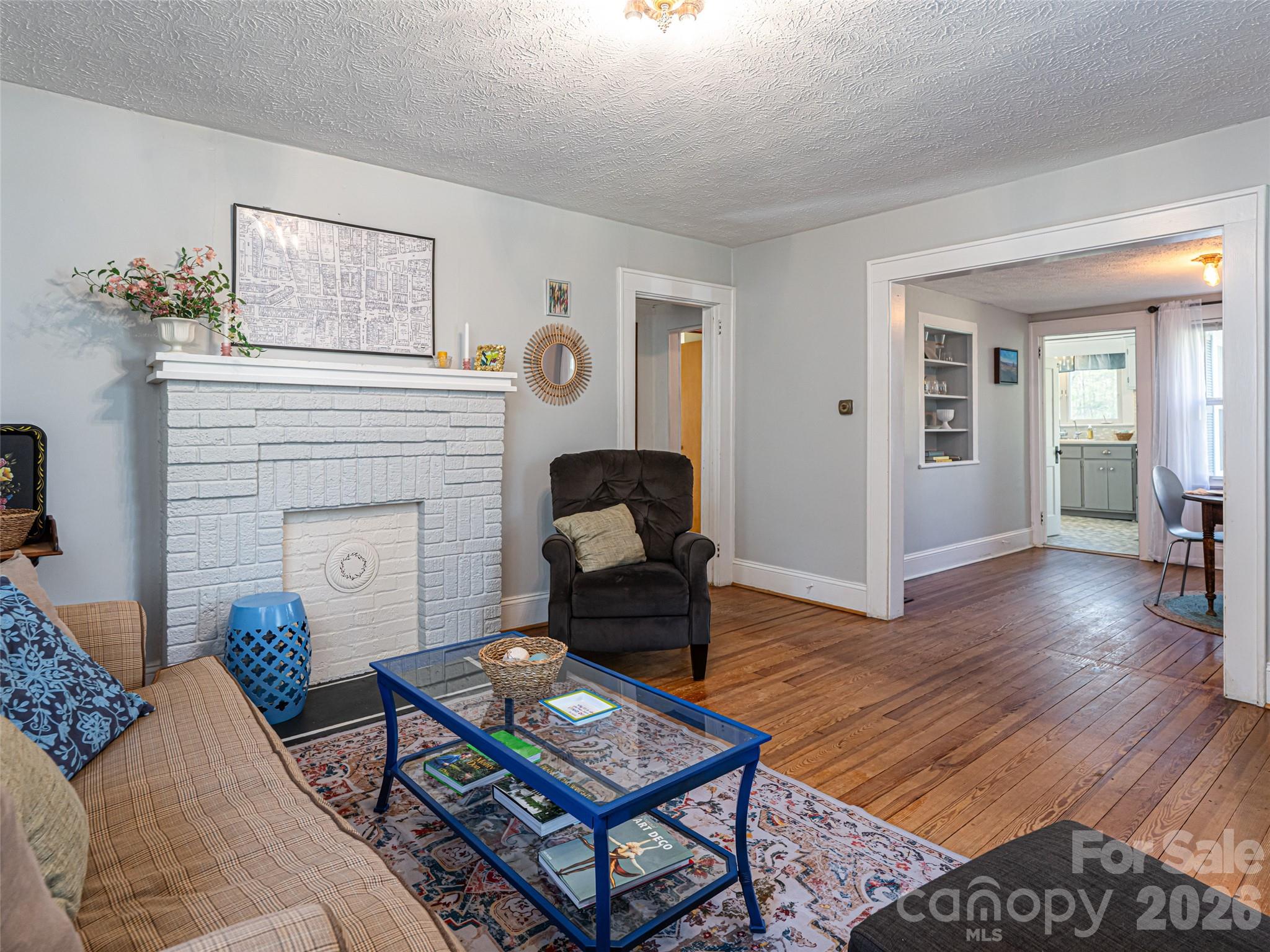 516 Onteora Boulevard — Asheville
